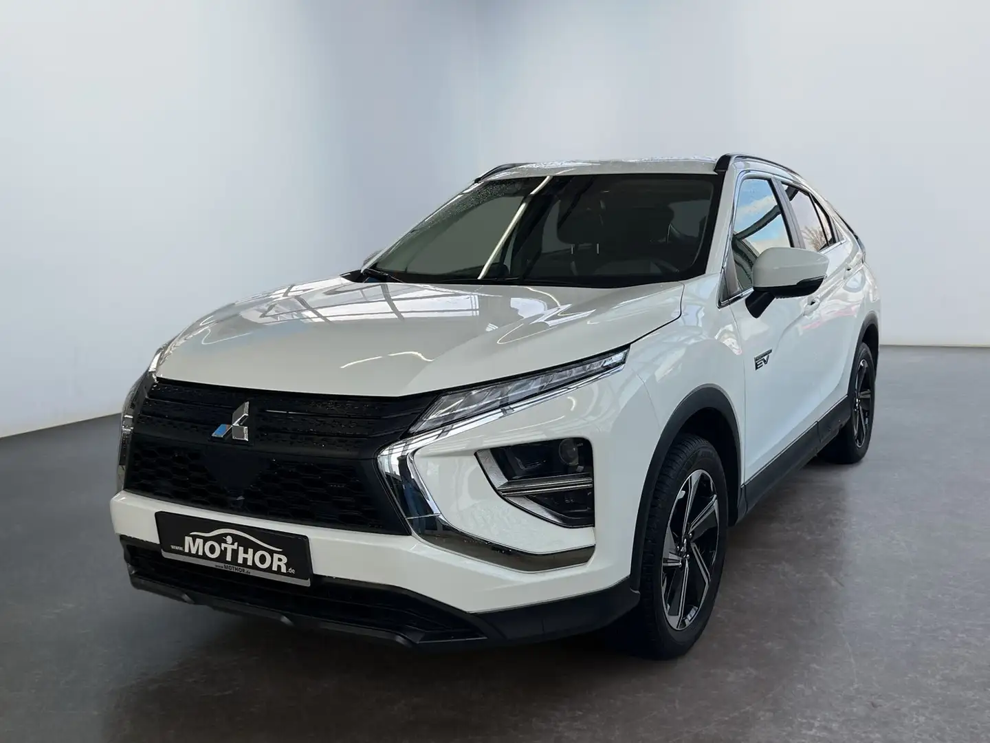 Mitsubishi Eclipse Cross 2.4 MIVEC PHEV BASIS LED NAVI Blanco - 2