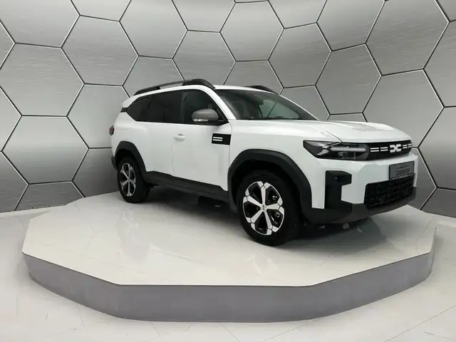 Dacia Bigster view 7
