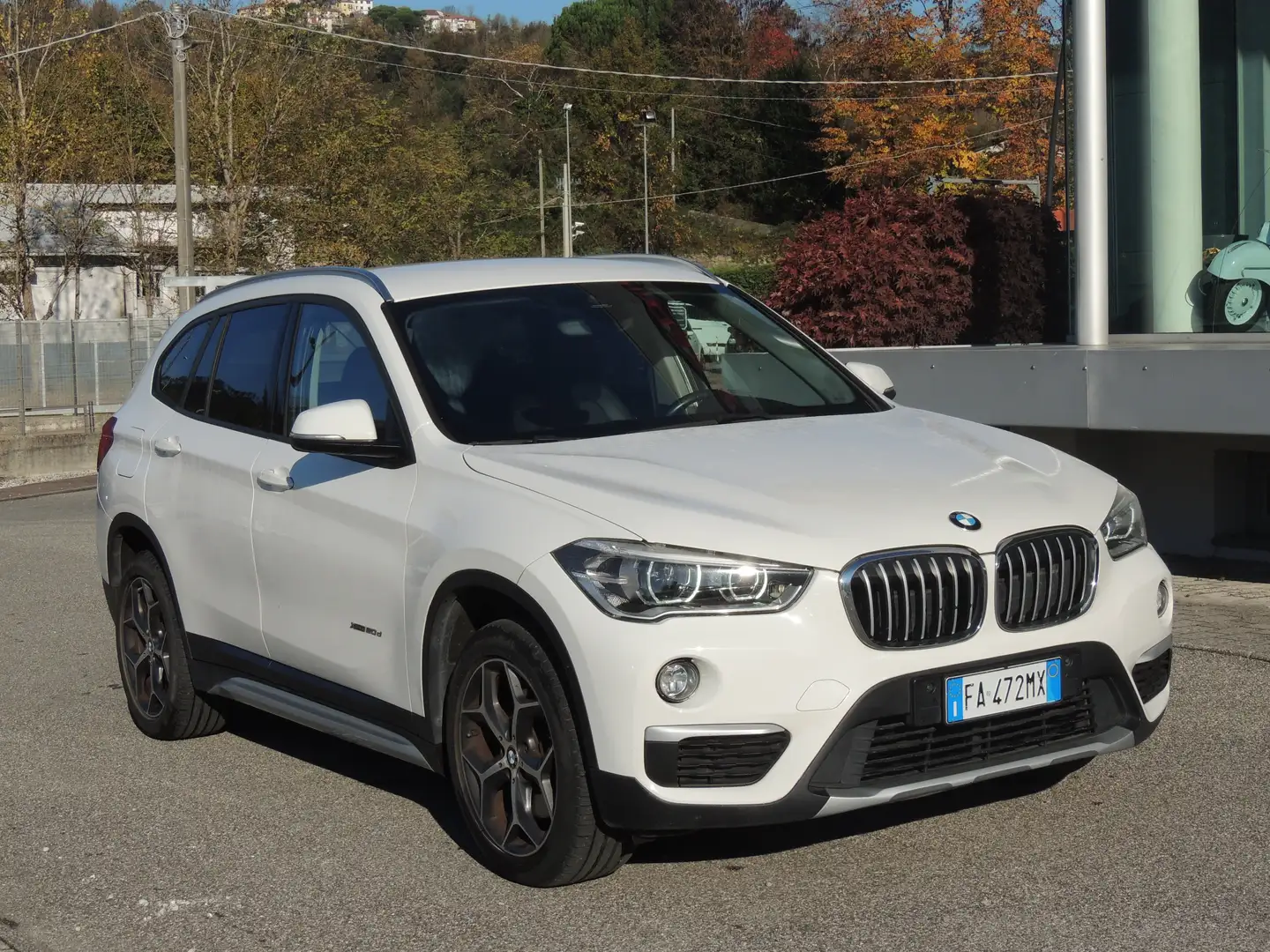 BMW X1 X1 xdrive20d xLine auto Weiß - 2