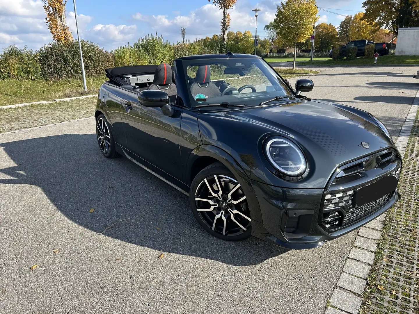 MINI Cooper S Cabrio JCW Trim, XL-Paket, Vollausstattung Schwarz - 2