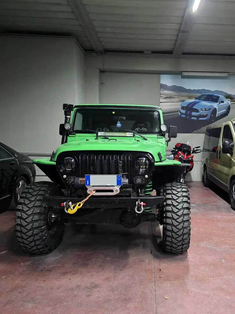 Jeep Wrangler Hard Top 4.0 OffRoad Verde - 2