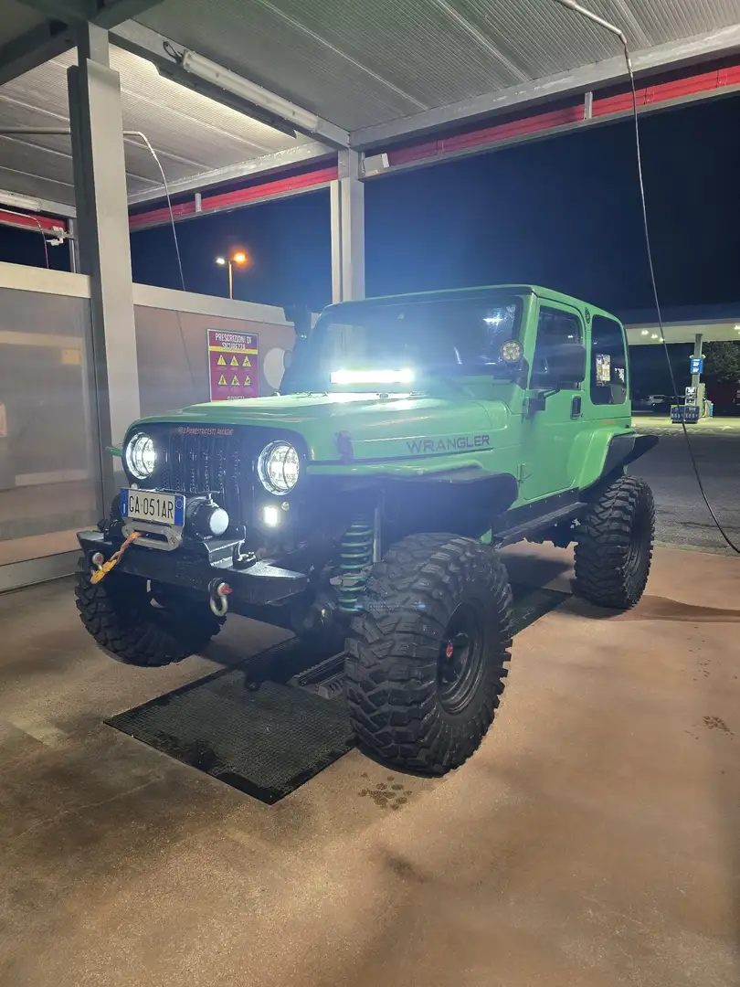 Jeep Wrangler Hard Top 4.0 OffRoad Verde - 2