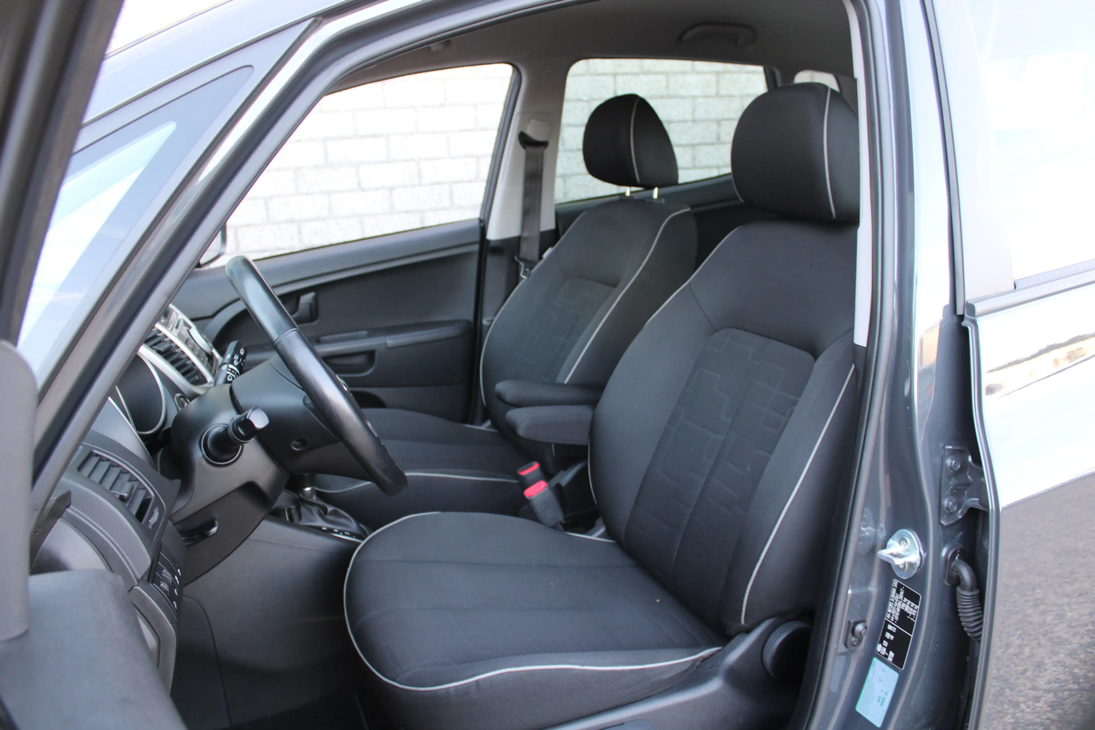 Kia Venga 1.6 CVVT Dream team edition Automaat trekh. hoge i — photo 5