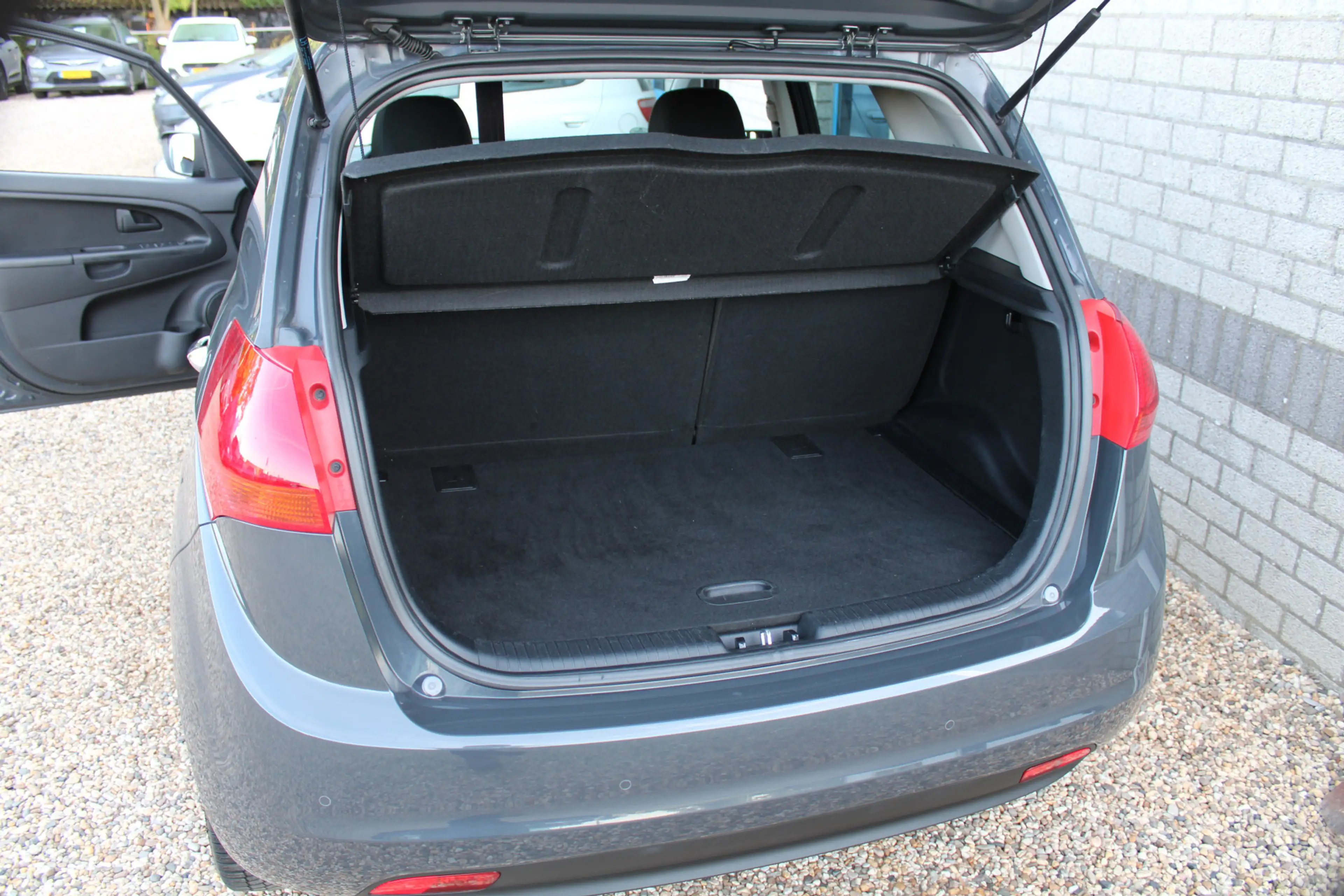 Kia Venga 1.6 CVVT Dream team edition Automaat trekh. hoge i — photo 16