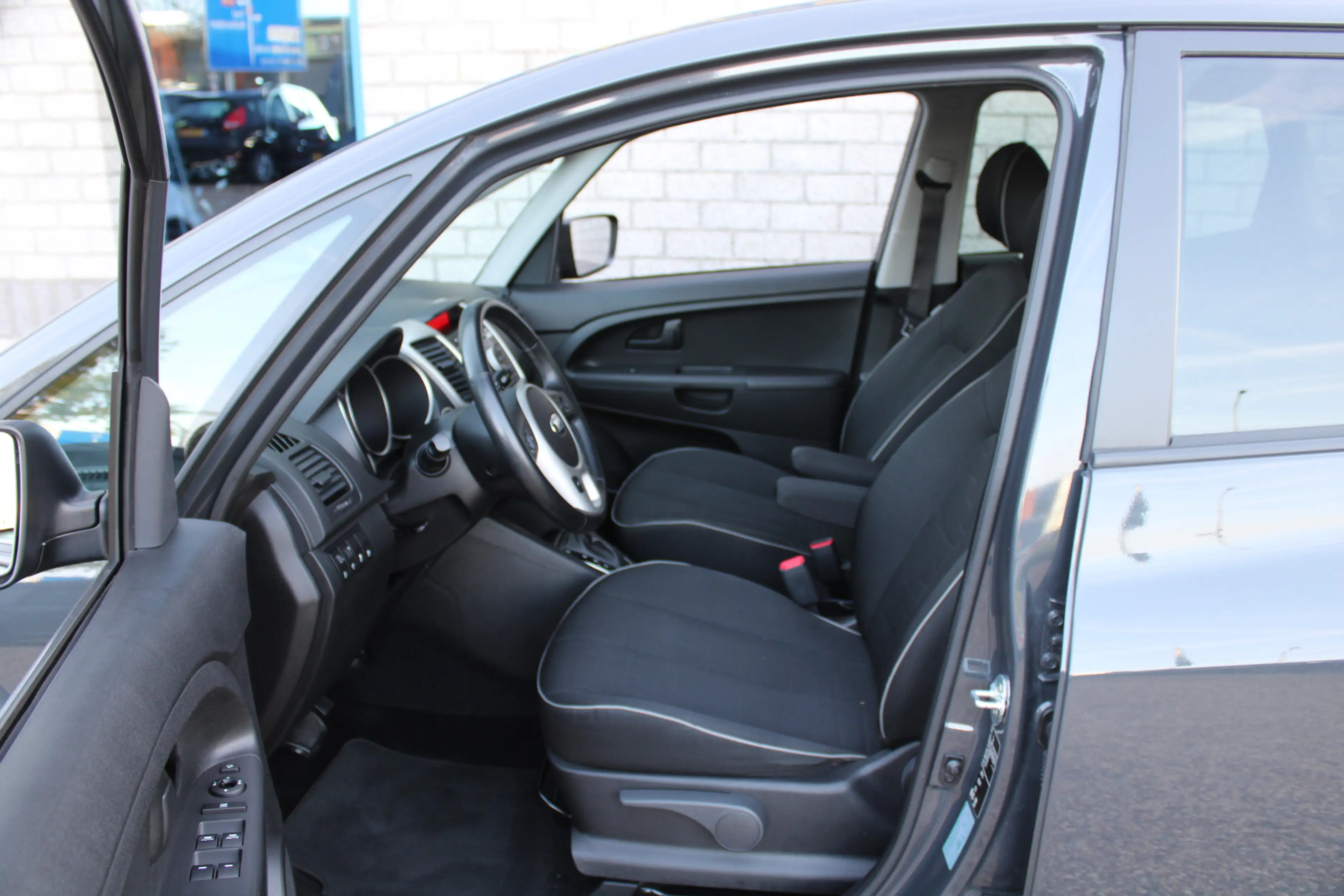 Kia Venga 1.6 CVVT Dream team edition Automaat trekh. hoge i — photo 18