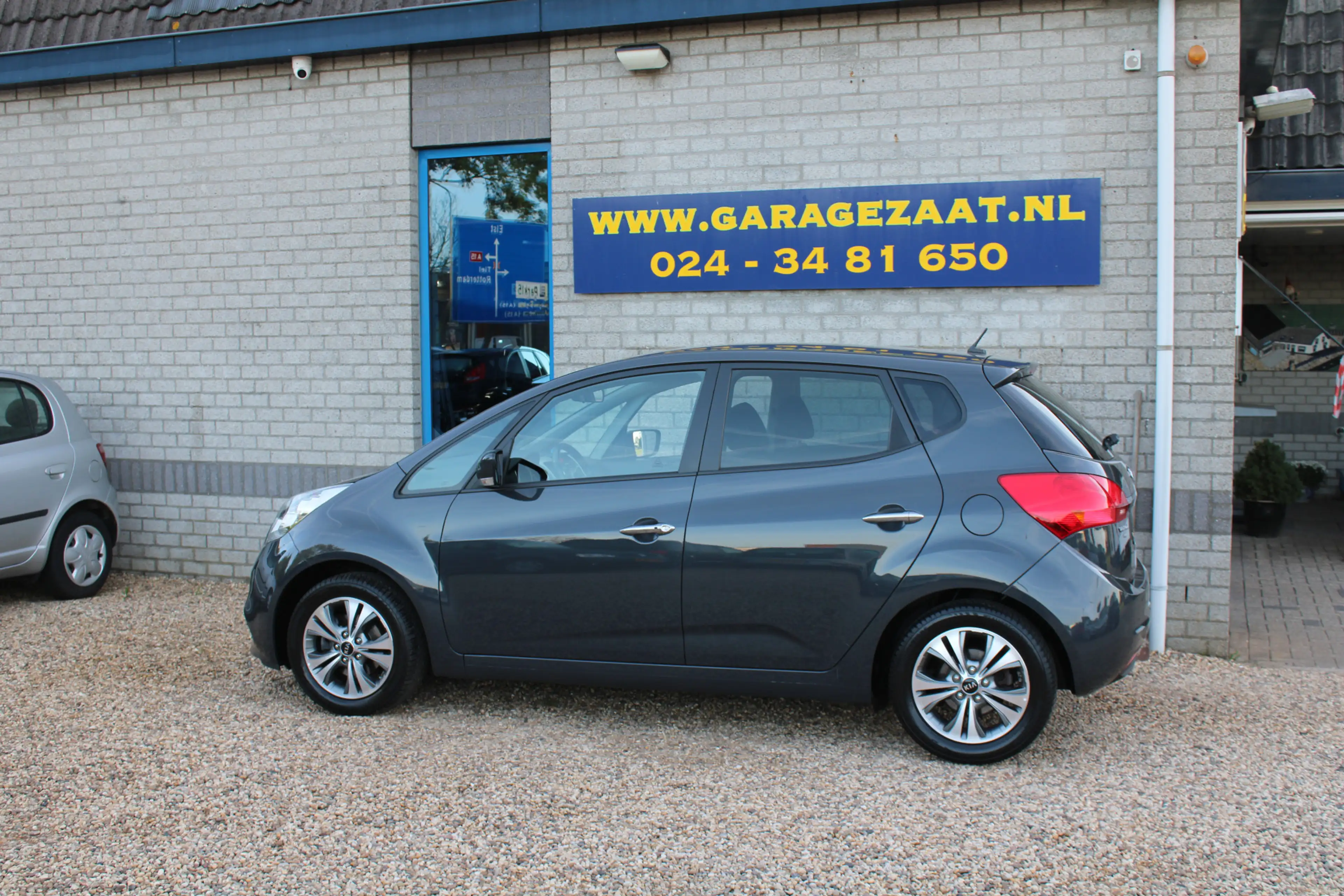 Kia Venga 1.6 CVVT Dream team edition Automaat trekh. hoge i — photo 8
