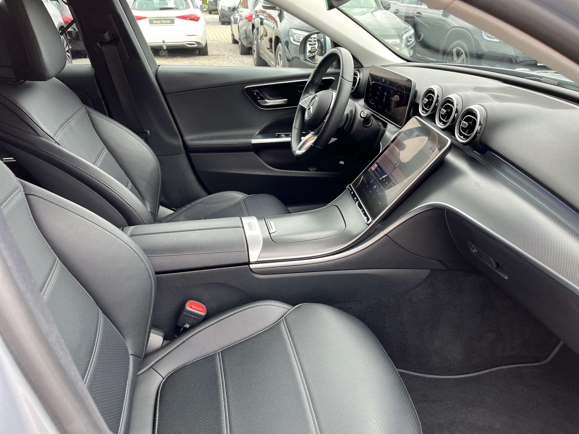 Mercedes-Benz C 220