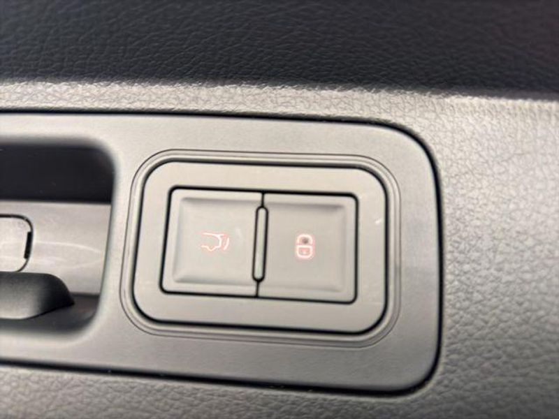 BYD Seal U DM-i Boost /360°/HUD/SHZ/PANO-DA/19Z/ 160 kW (2... — photo 12