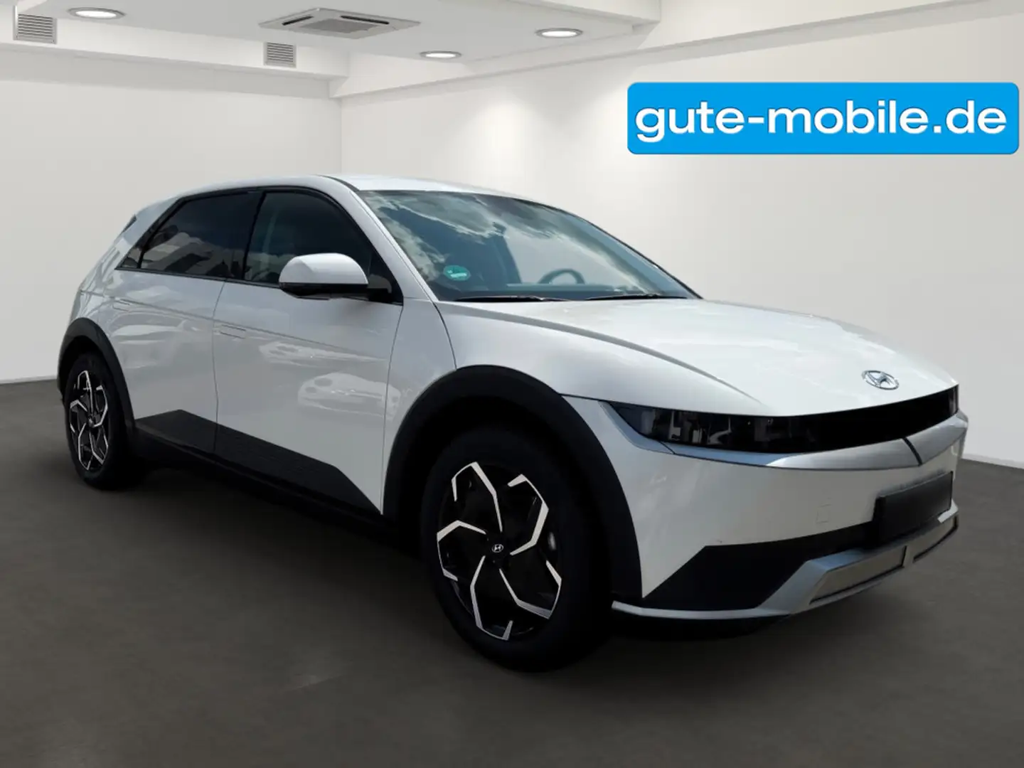 Hyundai IONIQ 5 Techniq Elektro 77,4kWh Bílá - 2