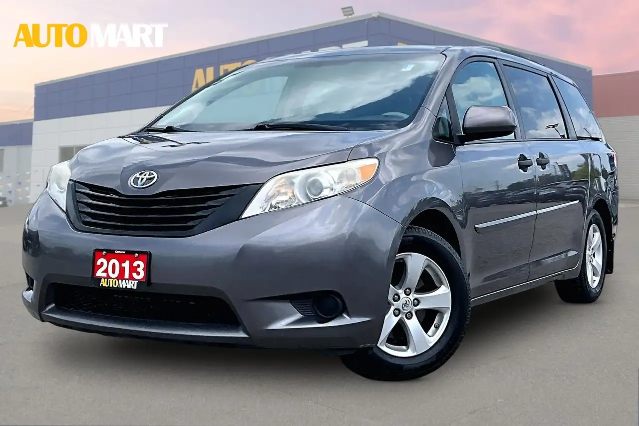 Toyota Sienna photo Toyota Sienna