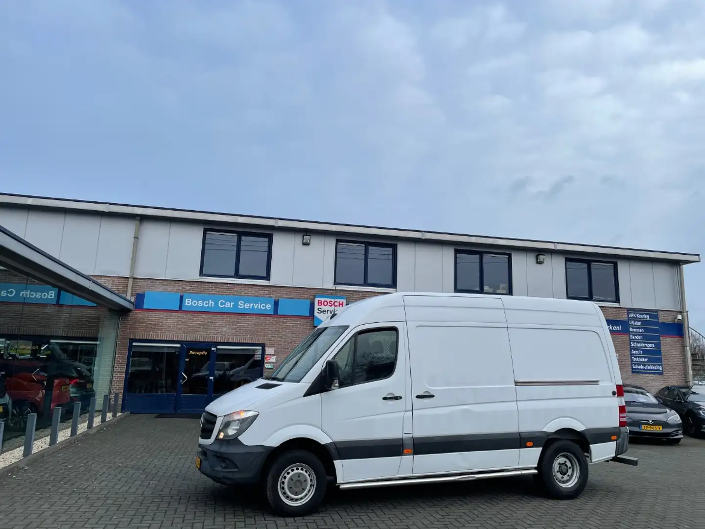 Mercedes-Benz Sprinter 413 CDI Aut 95kw | L2H3 Professional | Airco Wit - 1