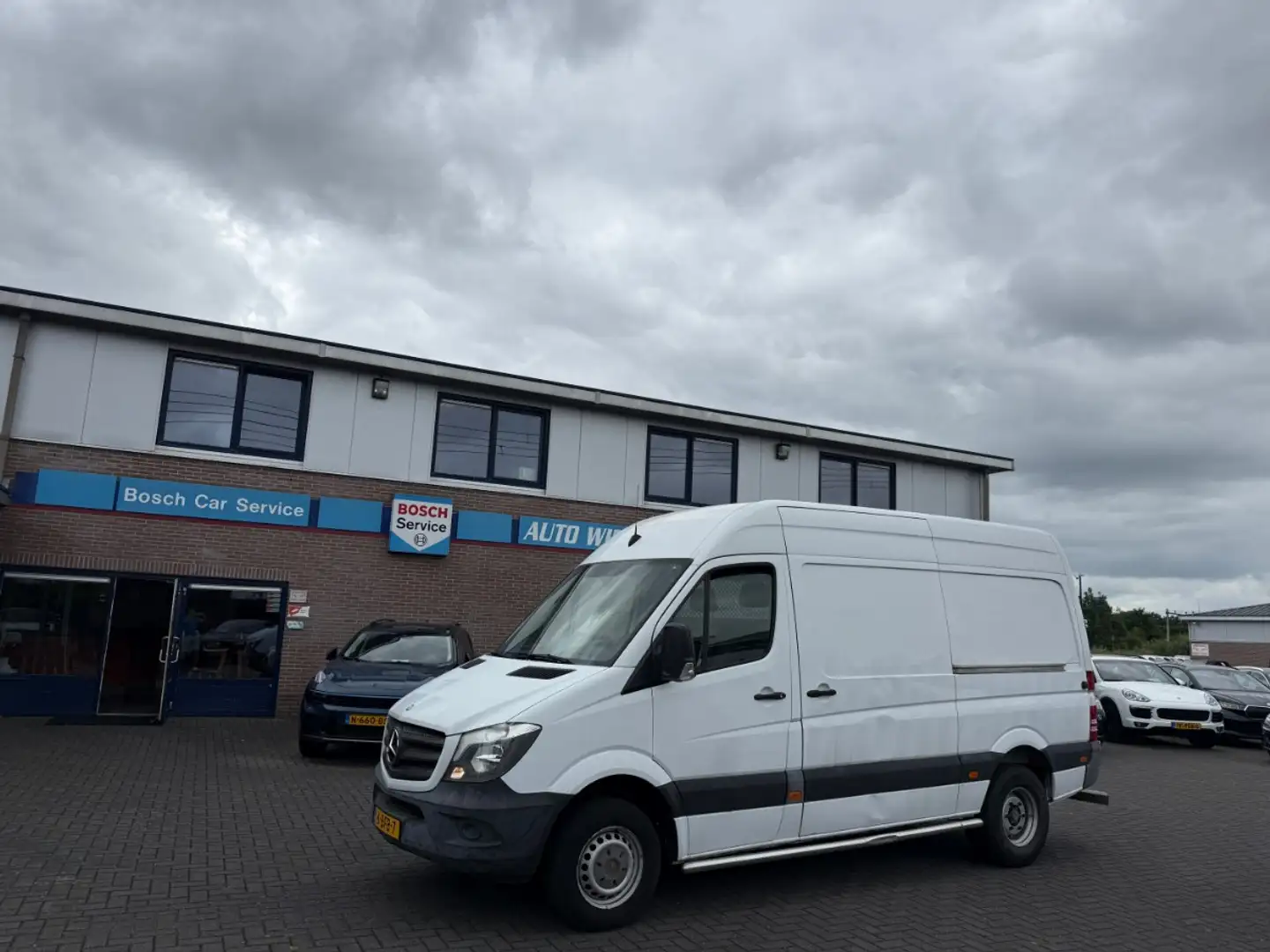 Mercedes-Benz Sprinter 413 CDI Aut 95kw | L2H3 Professional | Airco Wit - 2