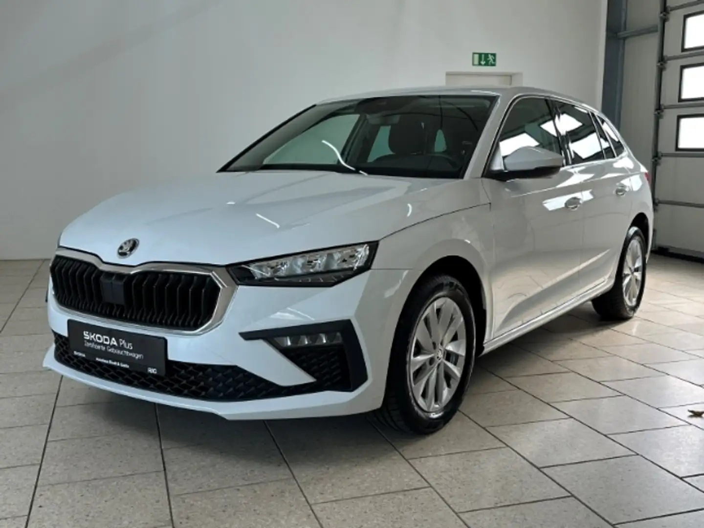 Skoda Scala Selection 1.5 TSI Smartlink Spurhalteass. Digit.Co Weiß - 2