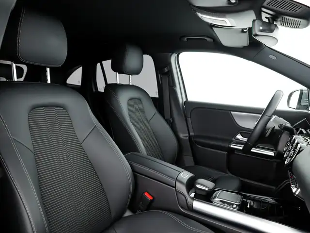 Mercedes-Benz Gla view 10