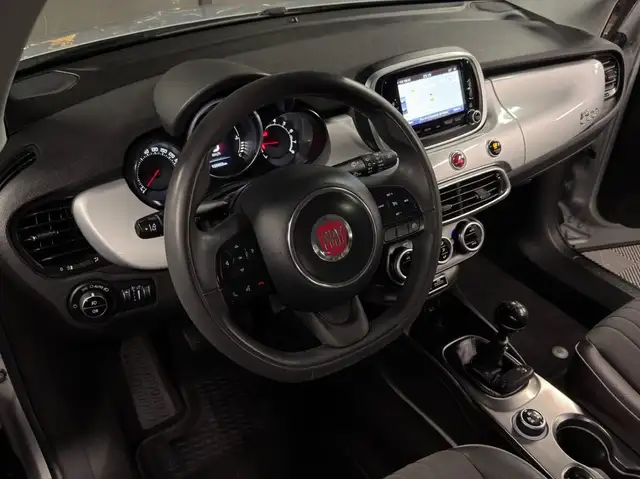 Fiat 500X view 12