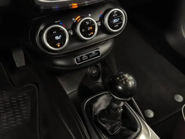 Fiat 500X view 21