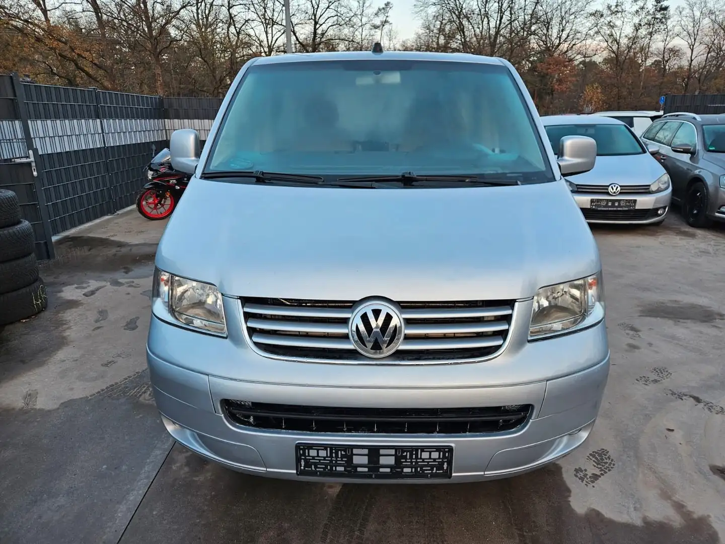 Volkswagen T5 Transporter Bus Shuttle lang Argintiu - 2