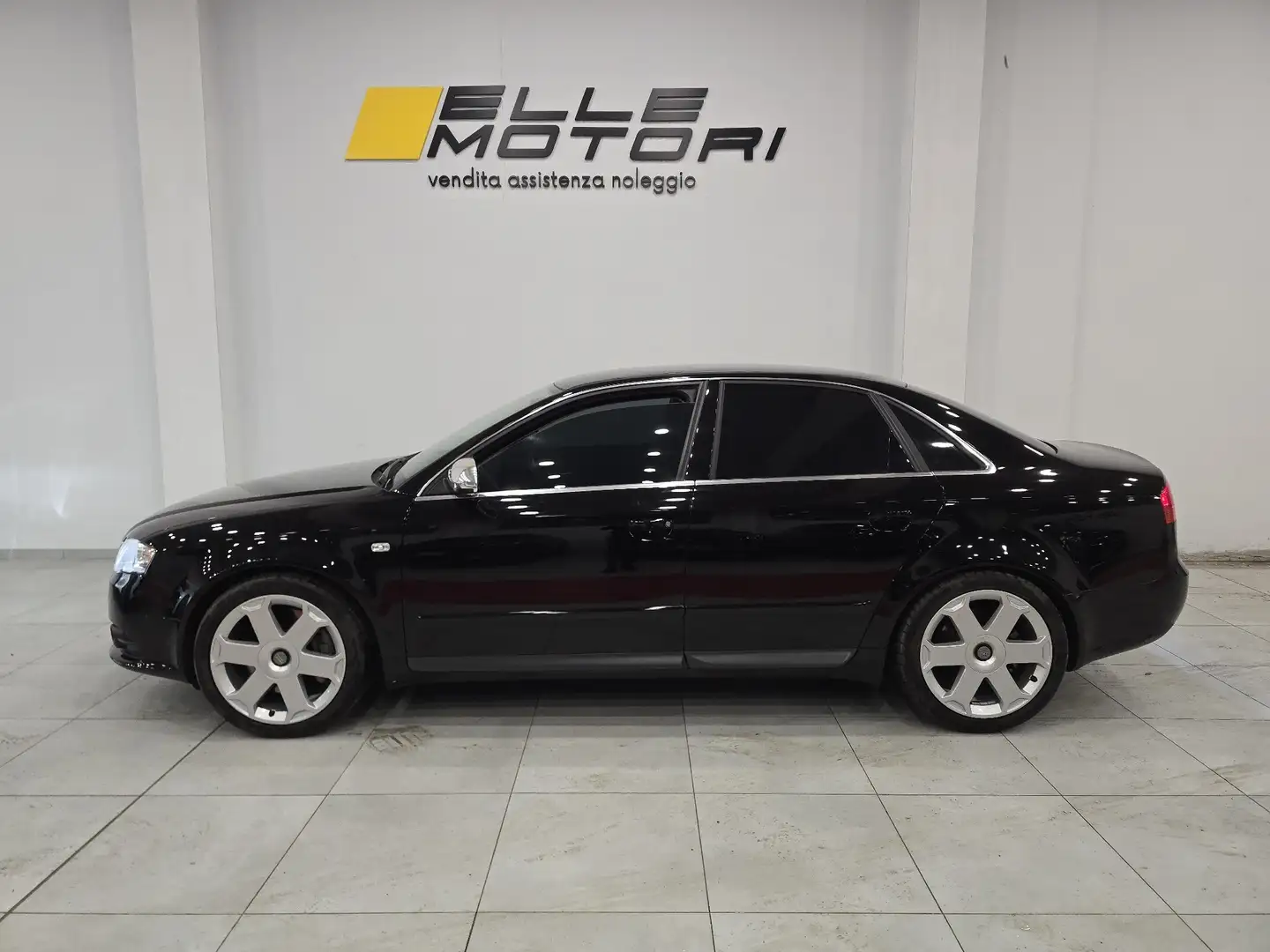 Audi S4 Berlina 4.2 V8 quattro MANUALE Schwarz - 2