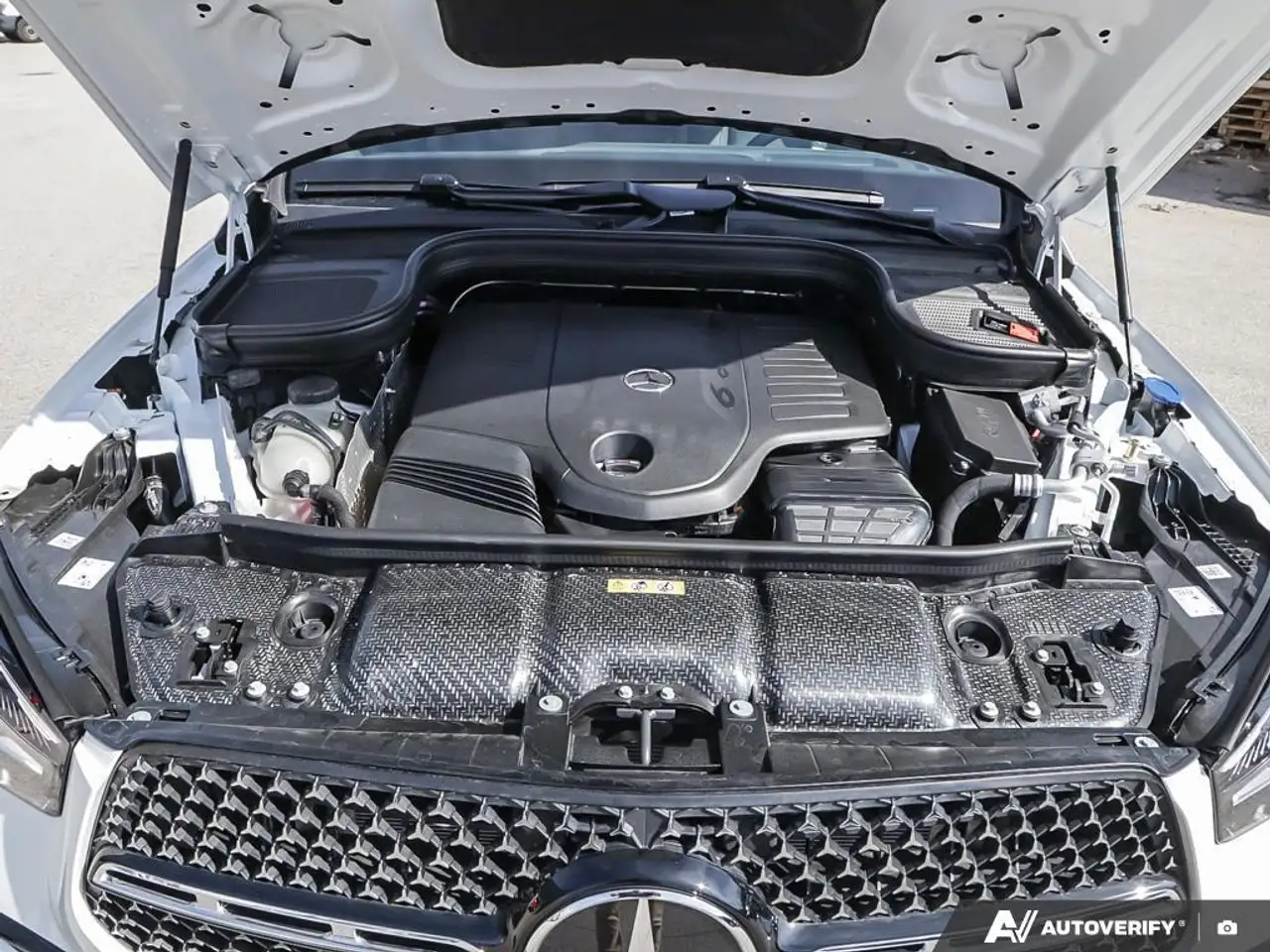Mercedes-Benz GLE снимка Mercedes-Benz GLE