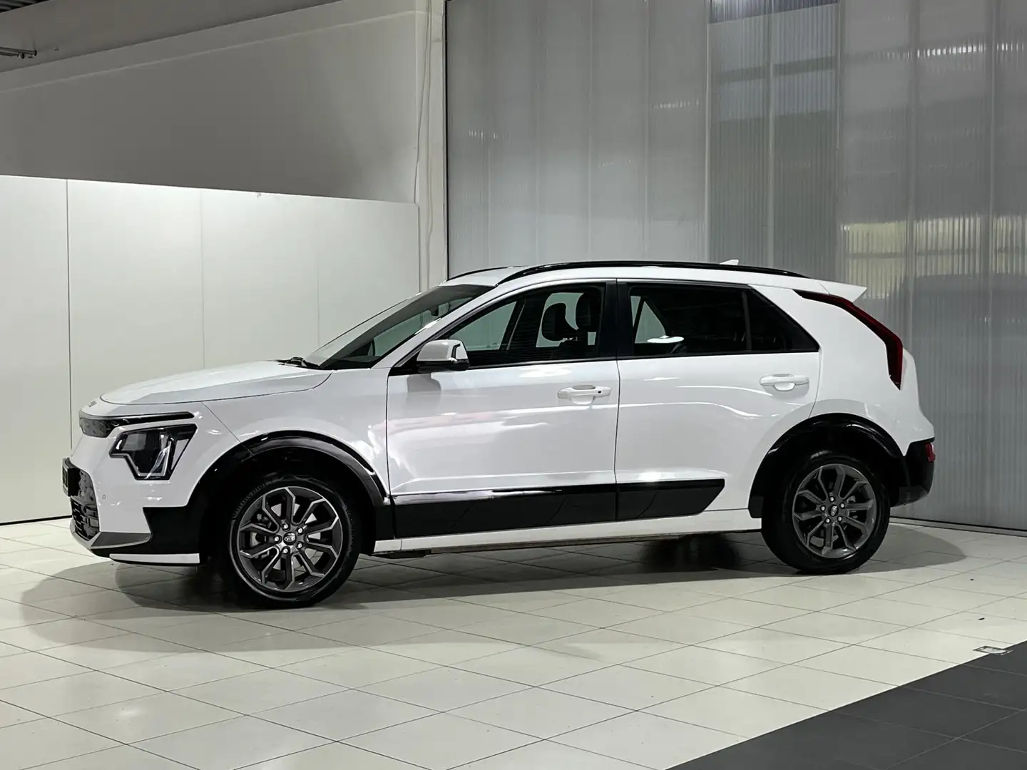 Kia e-Niro EV DynamicLine 64.8 kWh , Navigatie, Airco, Achter Blanc - 2