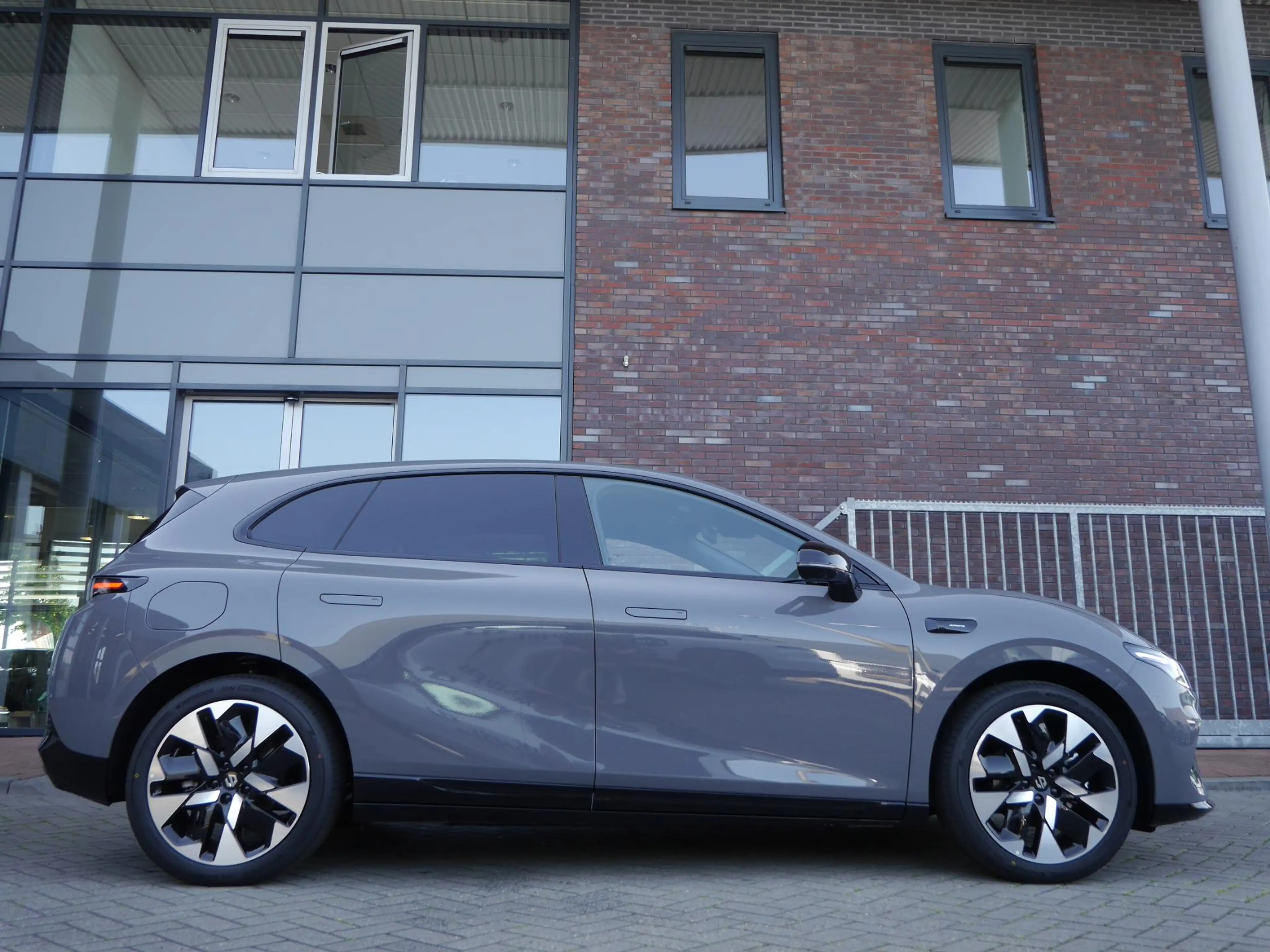 Leapmotor B05 ProMax Design 67.1 kWh | Panoramadak | Elektrisch — photo 2