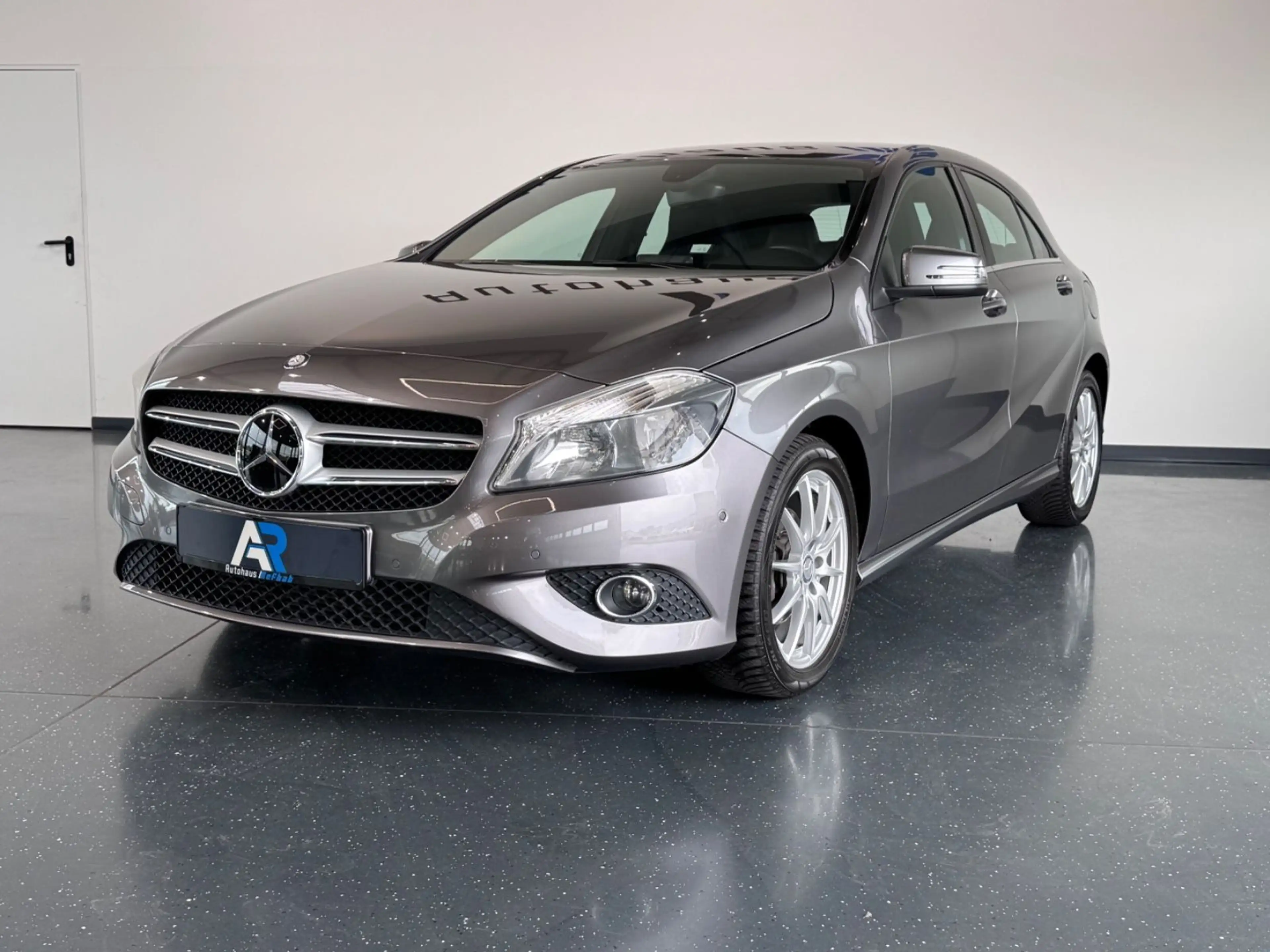 Mercedes-Benz A 180 CDI/d BlueEfficiency*PDC*SHZ*NAVI*T-LEDER* — photo 2