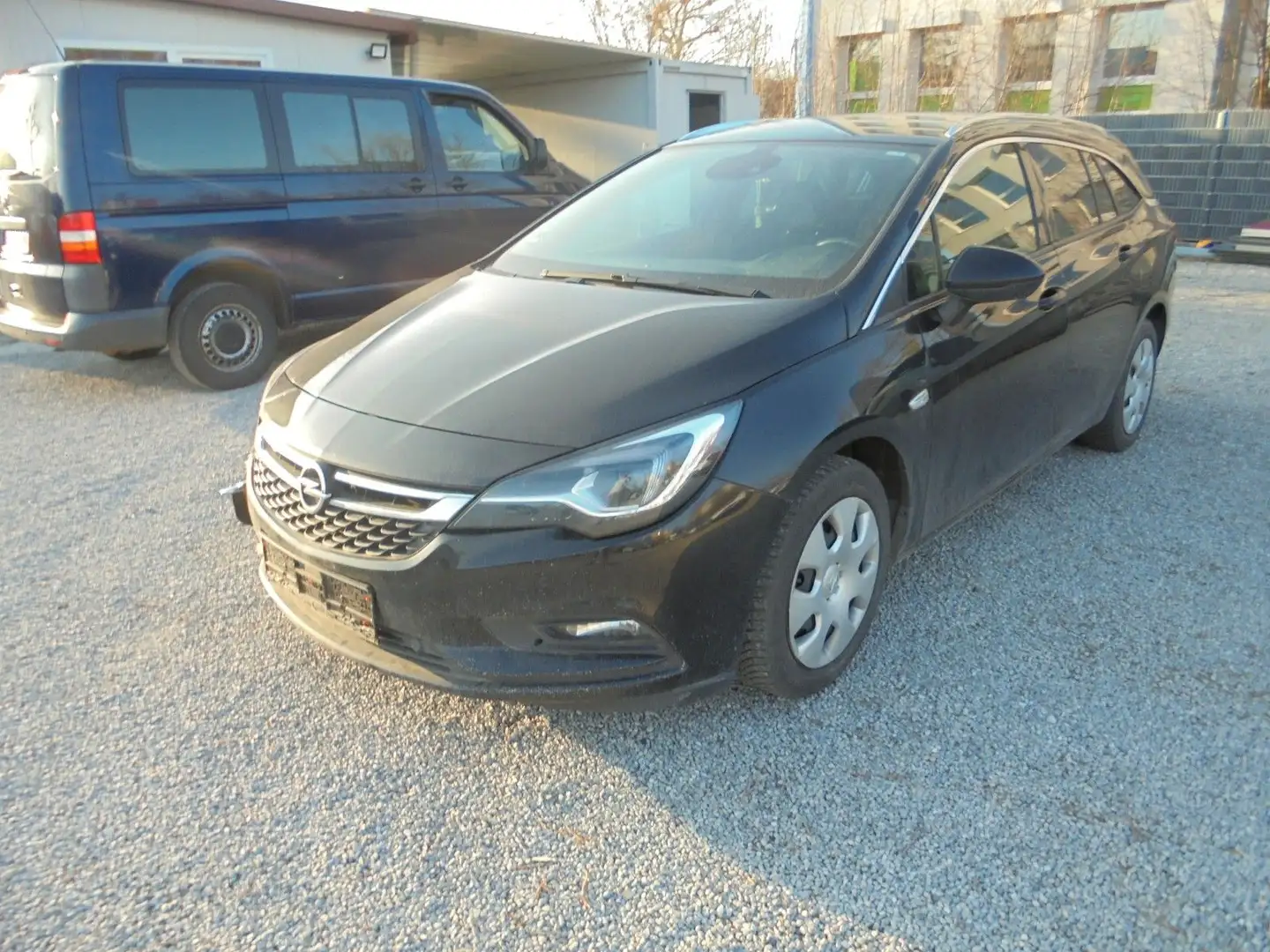 Opel Astra K Sports Tourer Innovation 1.6 CDTI Aut. Zwart - 1