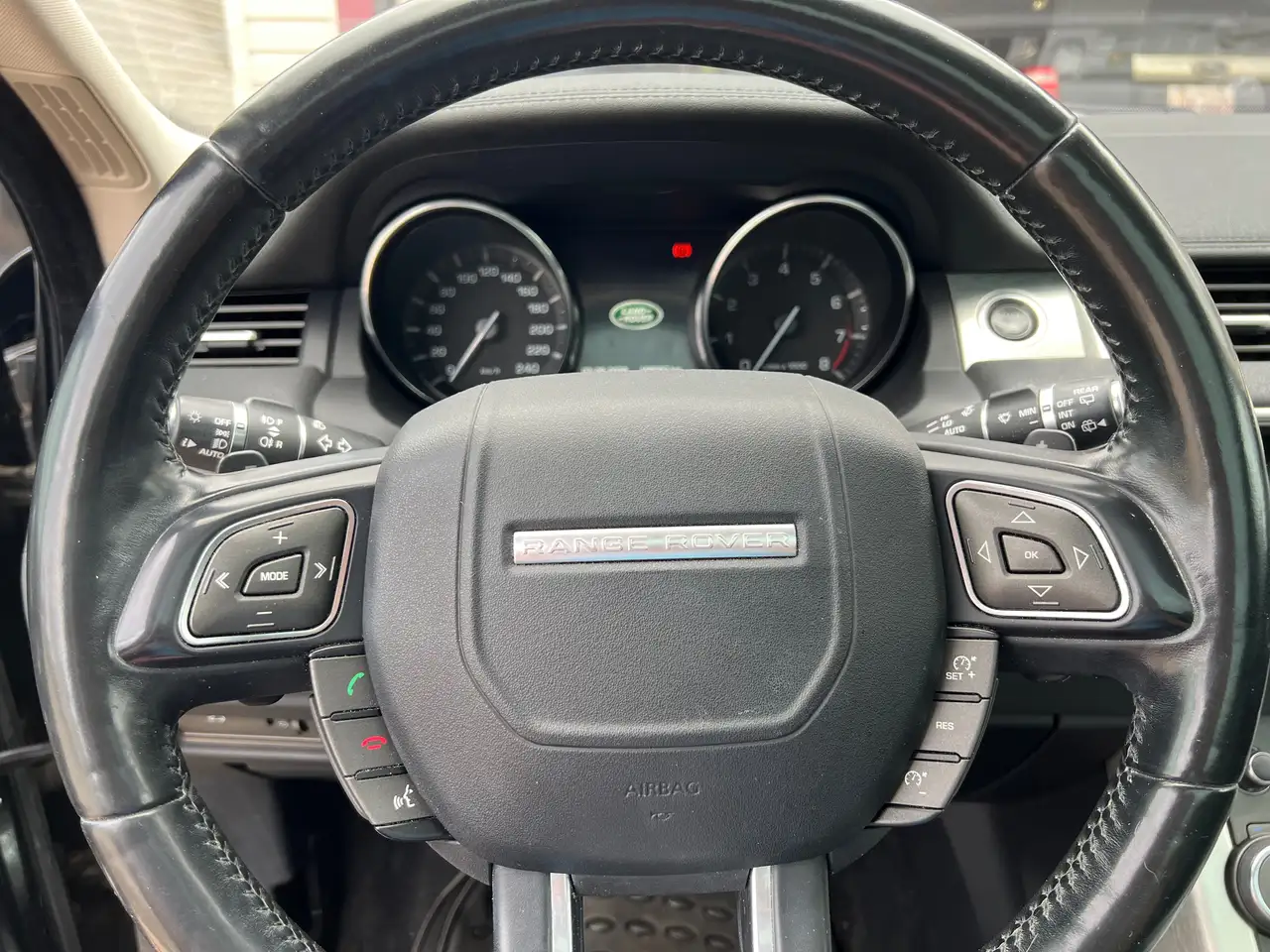 Land Rover Range Rover Evoque снимка Land Rover Range Rover Evoque