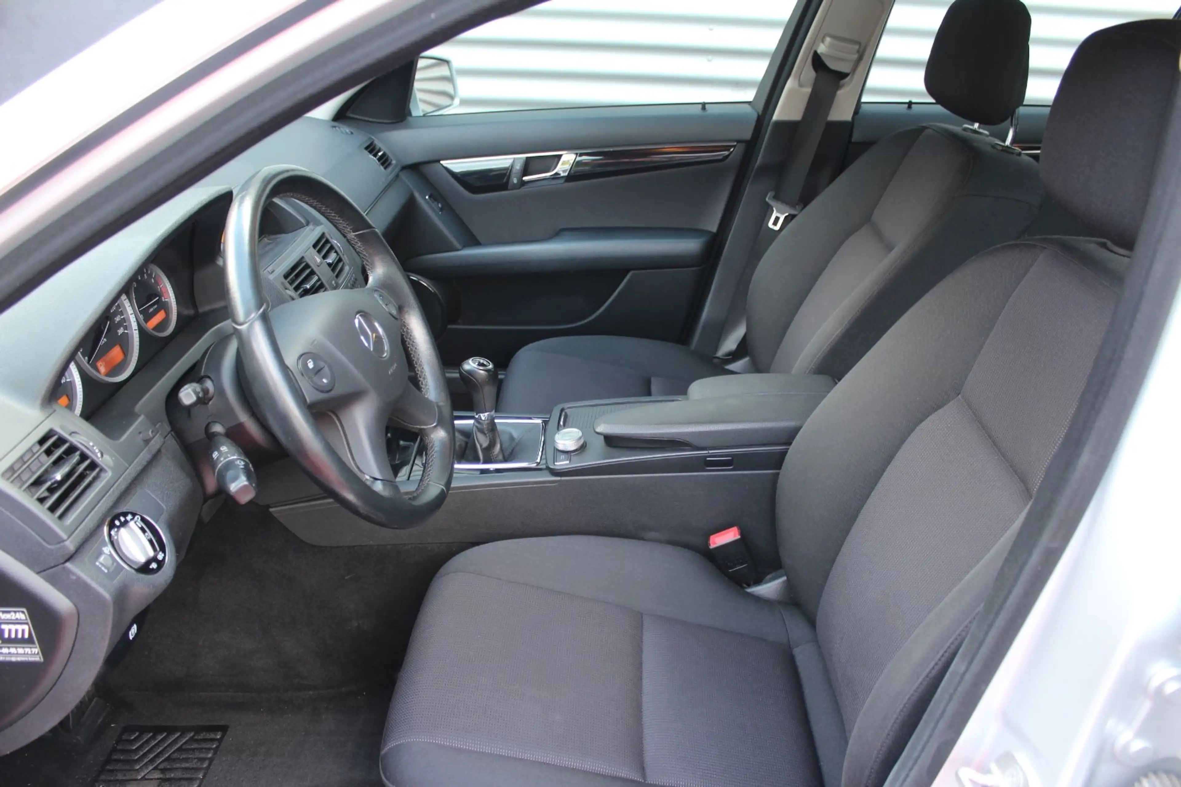 Mercedes-Benz C 180 CLASSIC BlueEfficiency KLIMA AHK PDC — photo 7