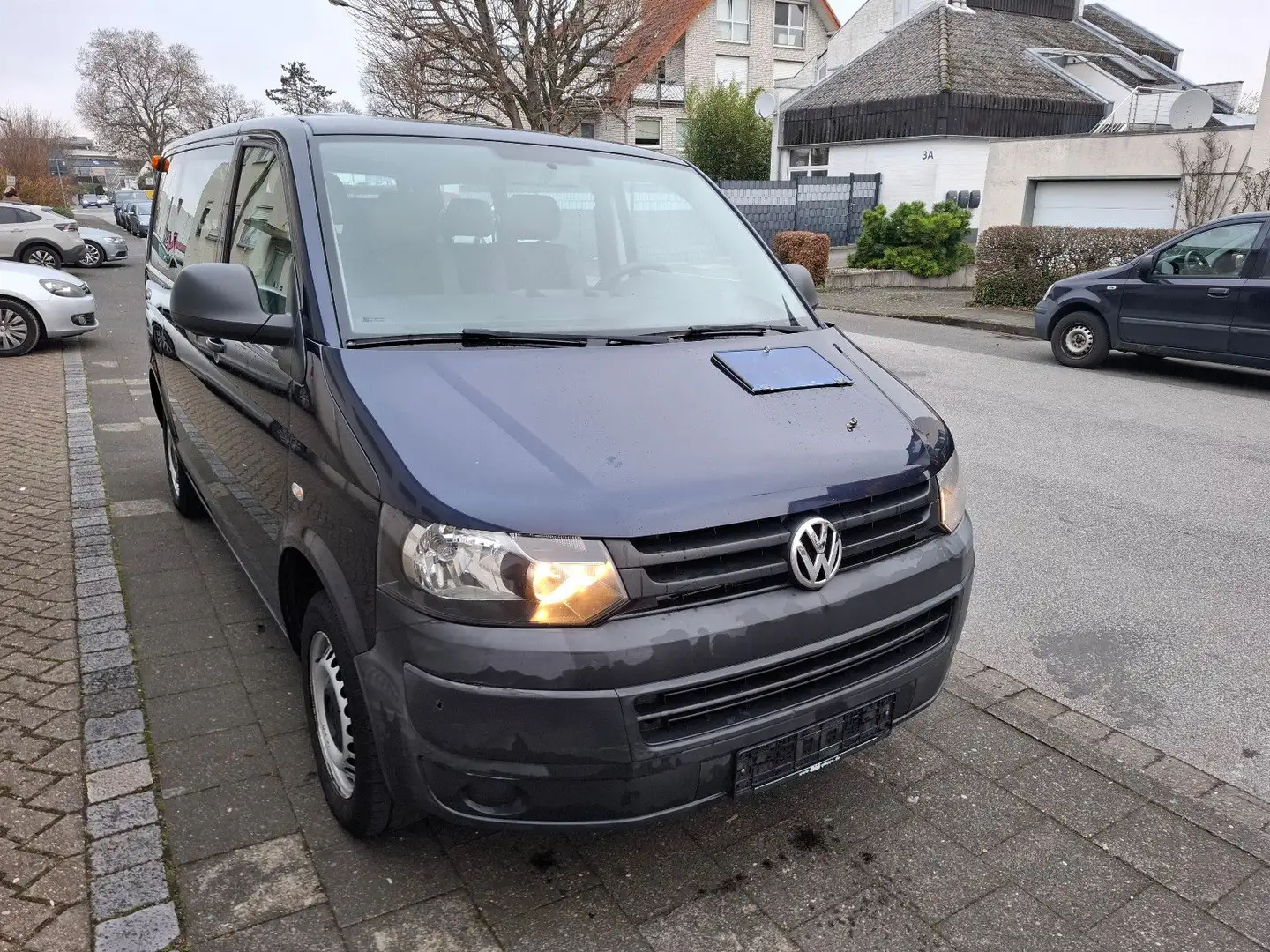 Volkswagen T5 Transporter 9 Sitzer Albastru - 1