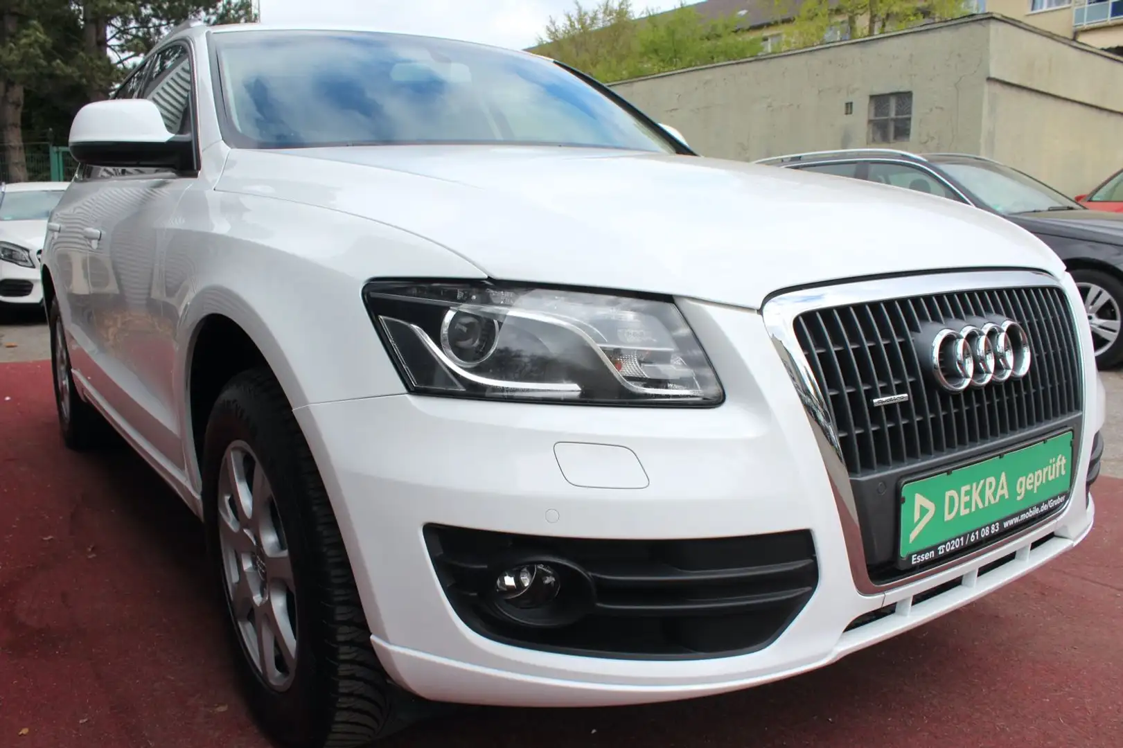 Audi Q5 2.0 TDI QUATTRO AUTOMATIK KLIMA NAVI AHK XENO Weiß - 2