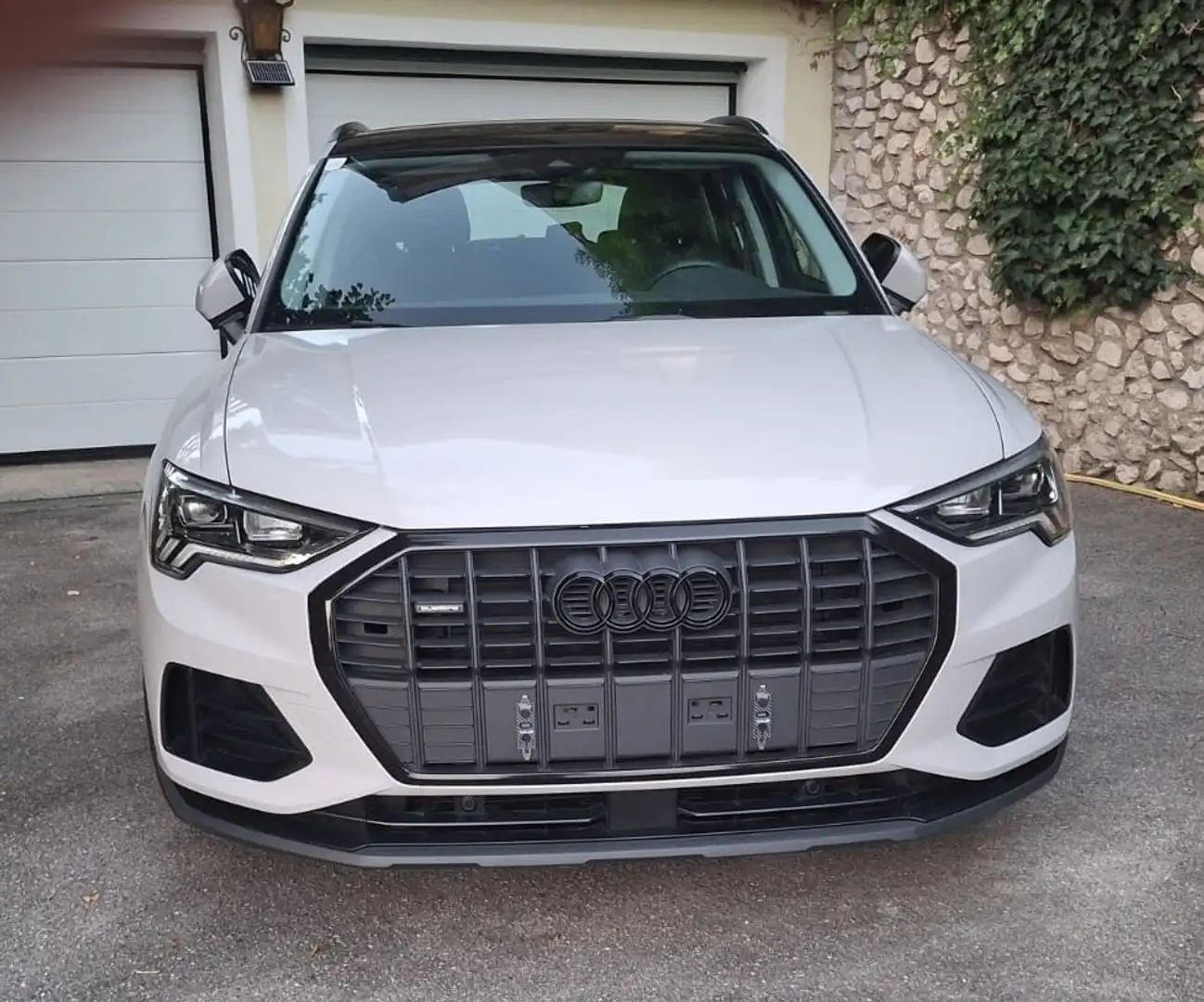 Audi Q3 Q3 35 TDI intense S-tronic intense Grau - 1