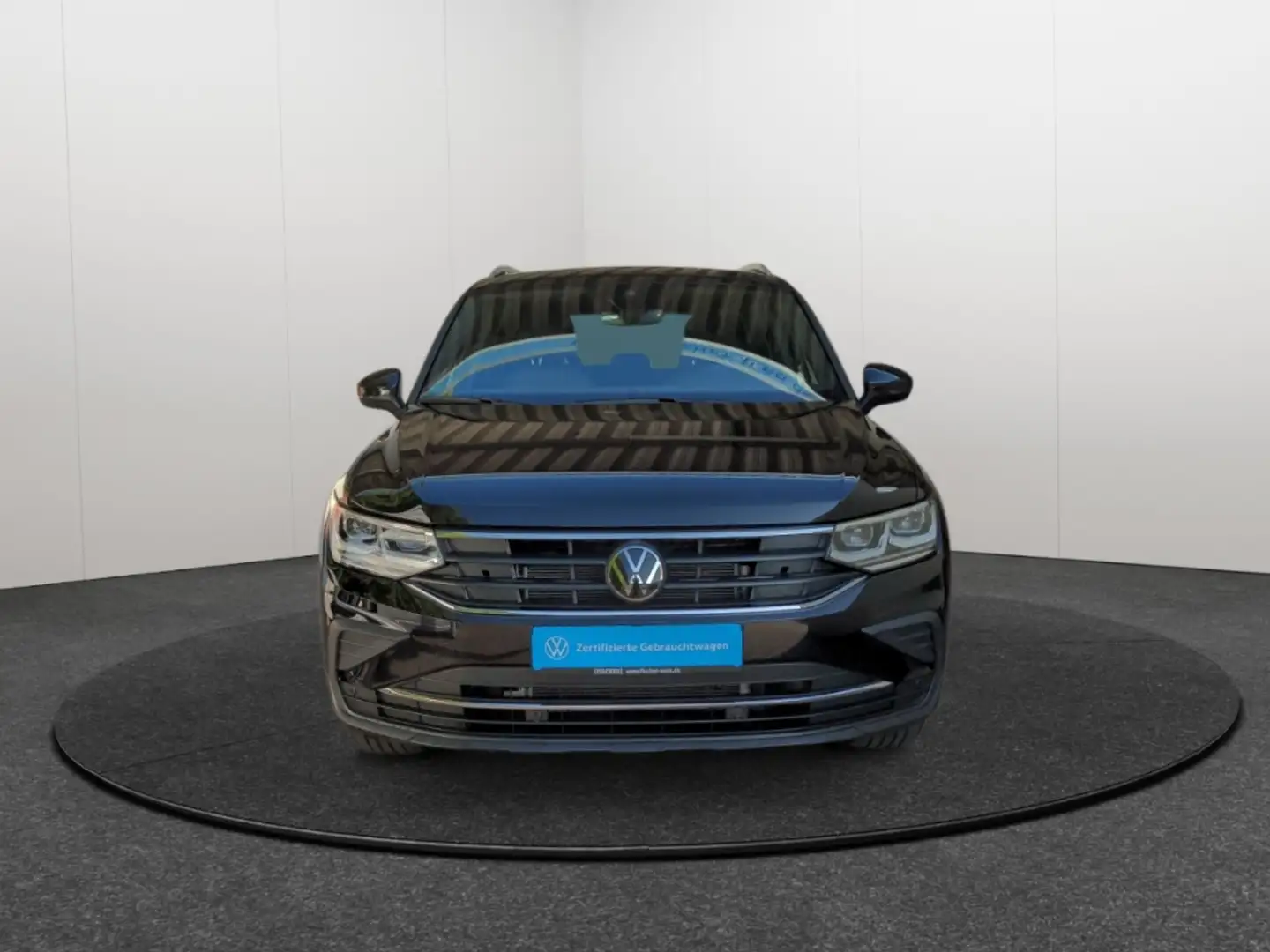 Volkswagen Tiguan 1.5TSI DSG Move LED Navi AHK STHZ Schwarz - 2