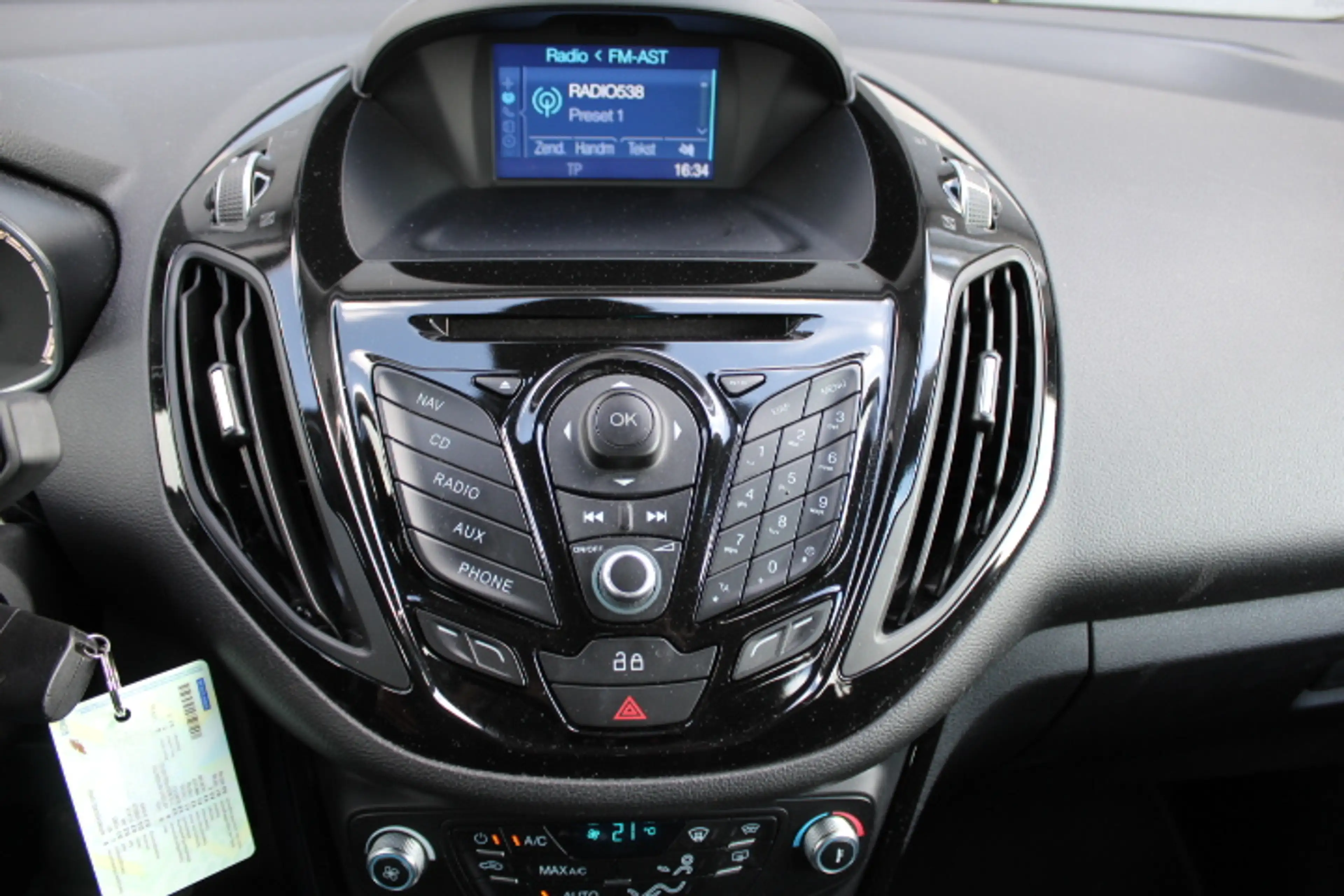Ford B-Max 1.0 EcoBoost Titanium Navigatie, Cruise en Climate — photo 10