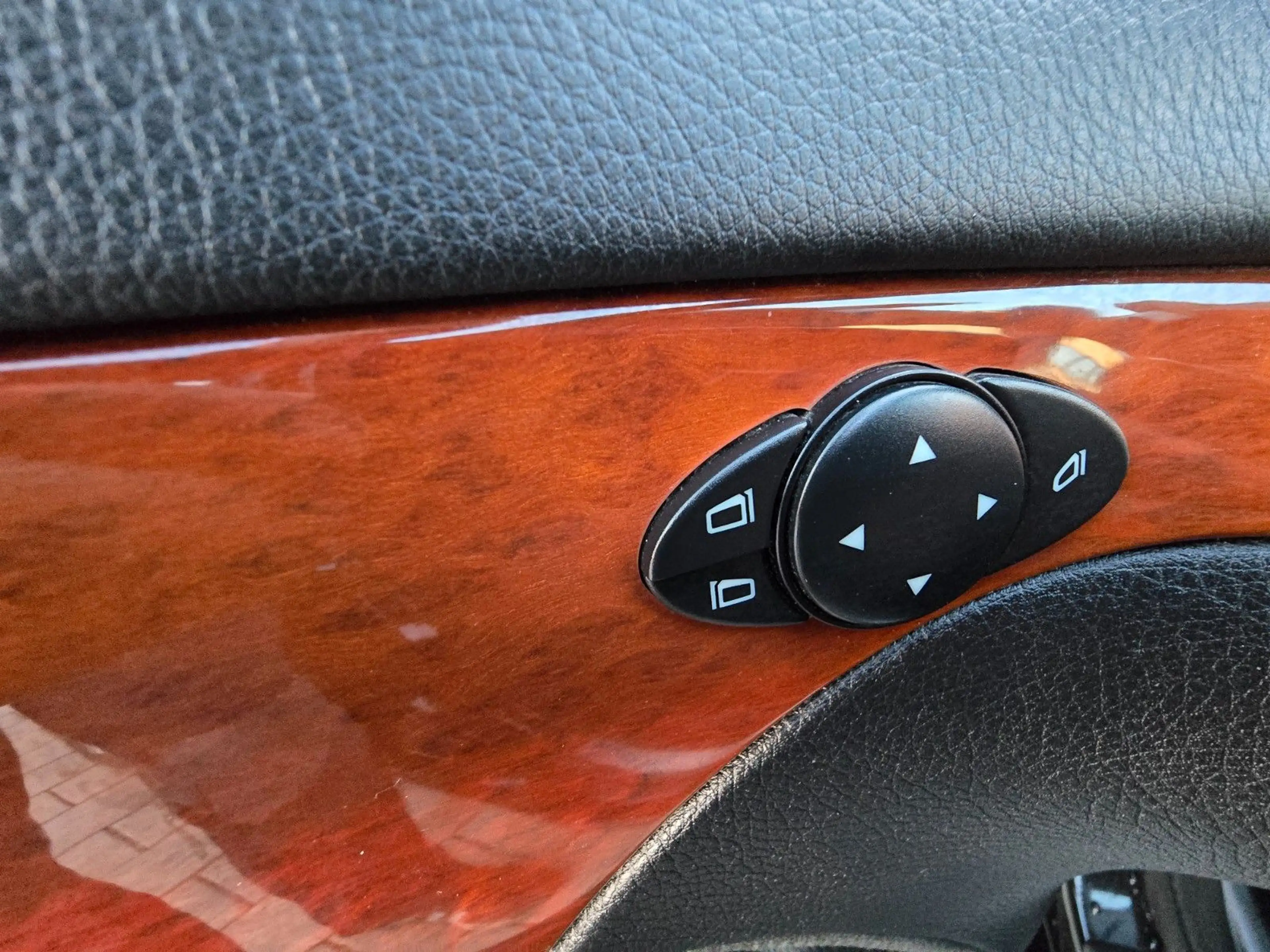 Mercedes-Benz E 200 E T-Modell E 200 CDI — photo 12