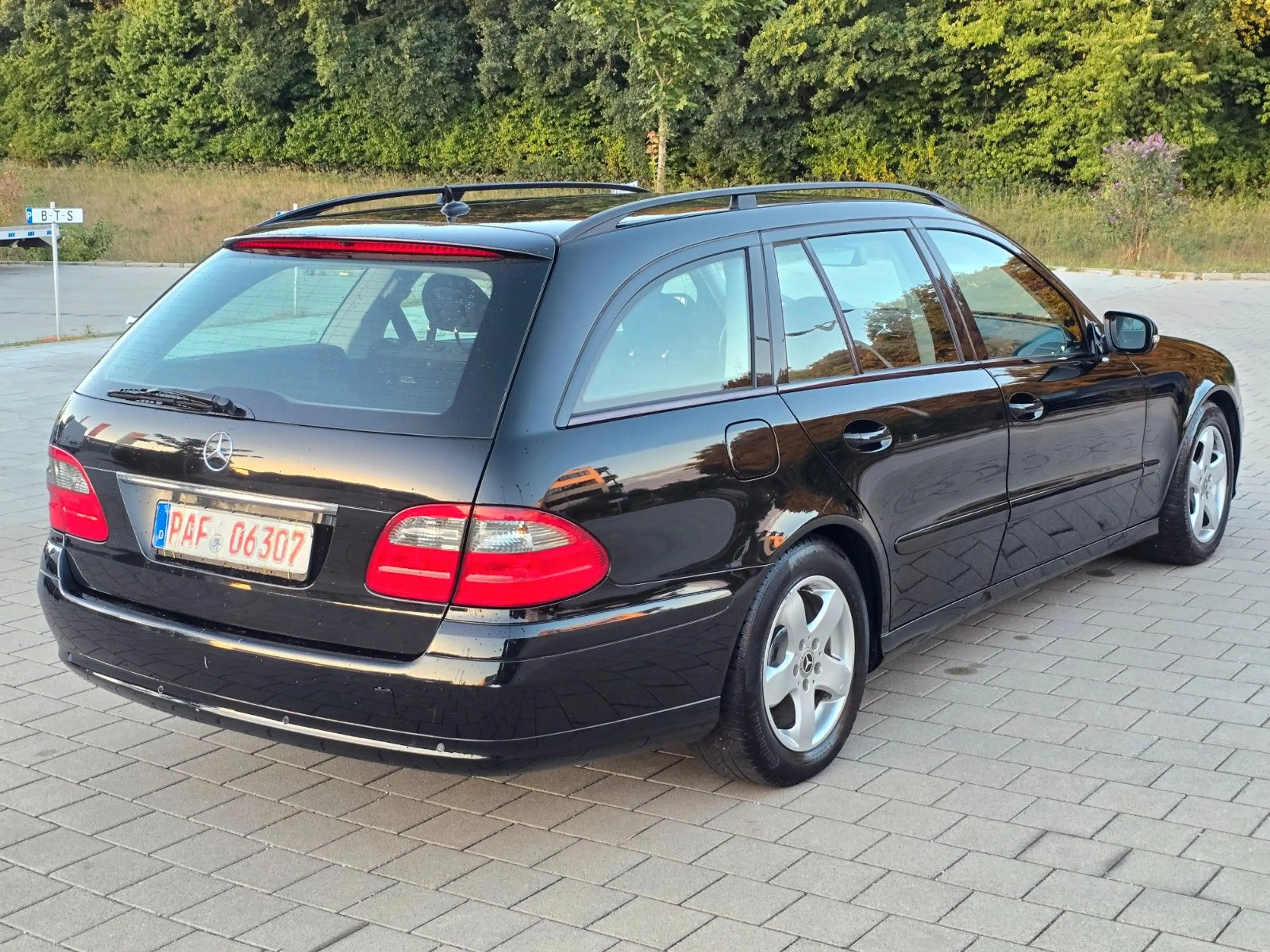 Mercedes-Benz E 200 E T-Modell E 200 CDI — photo 6