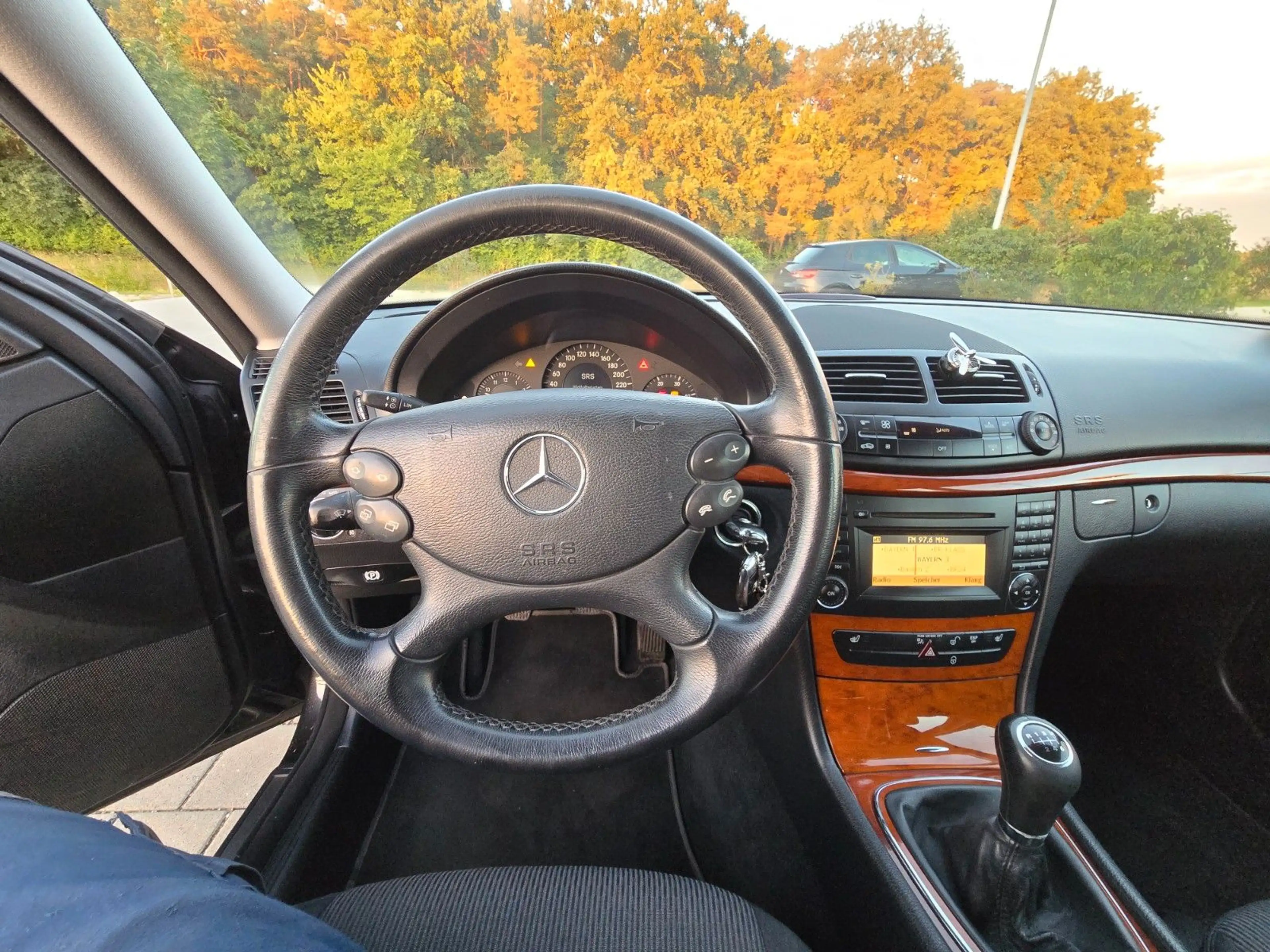 Mercedes-Benz E 200 E T-Modell E 200 CDI — photo 14