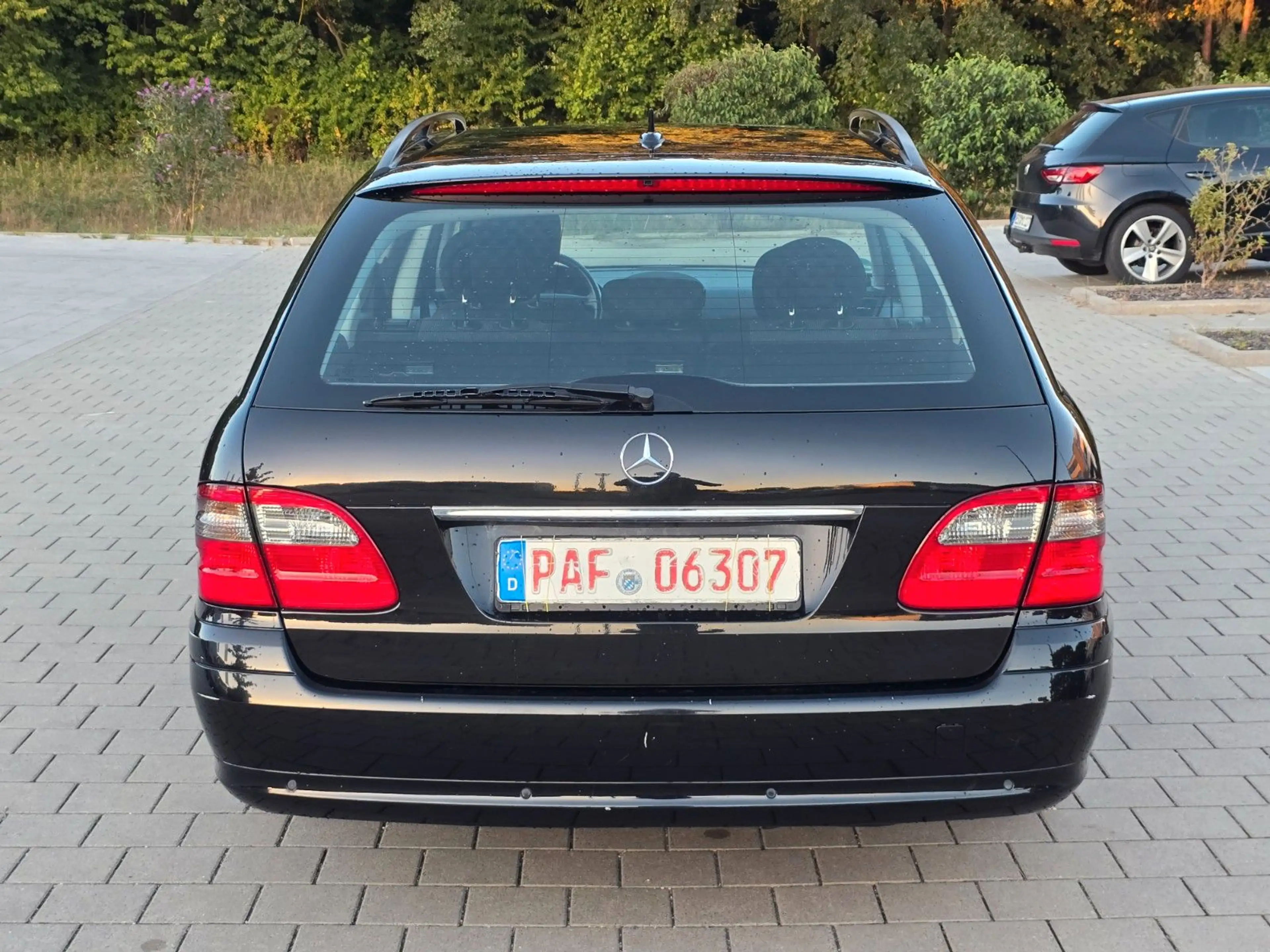 Mercedes-Benz E 200 E T-Modell E 200 CDI — photo 4