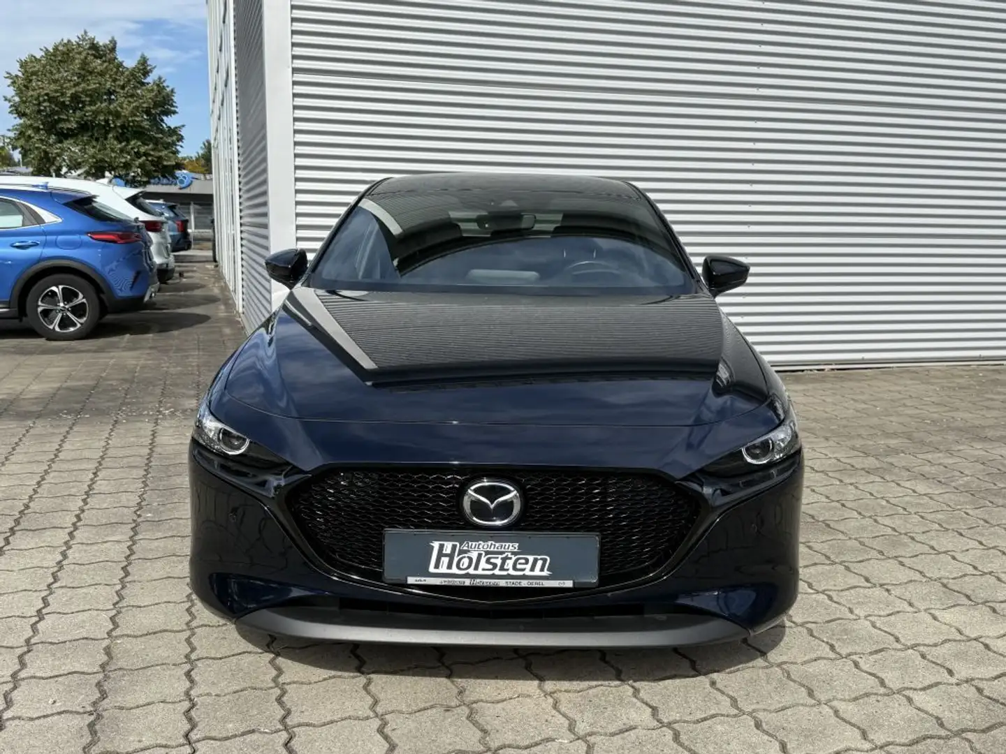 Mazda 3 e-SKYACTIV-X AWD 2.0 M HYBRID HOMURA Синий - 2
