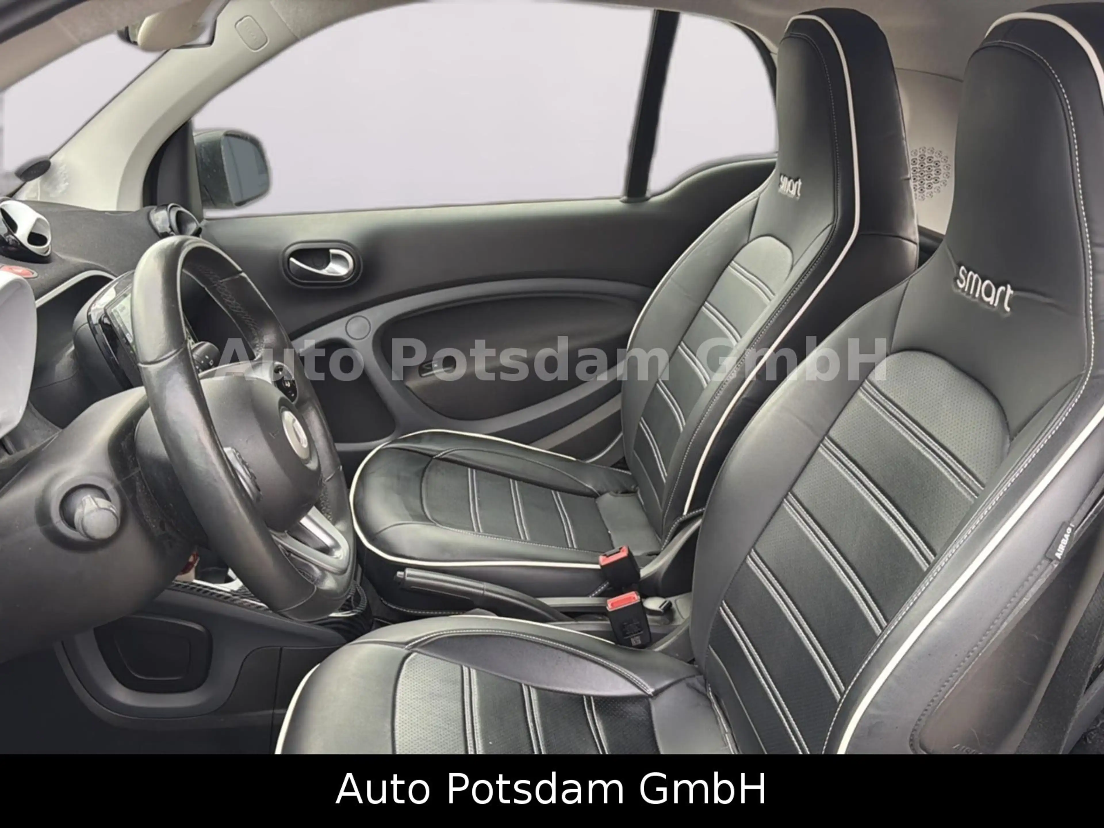 smart forTwo coupe EQ*Passion*Lenkradheizung — photo 11