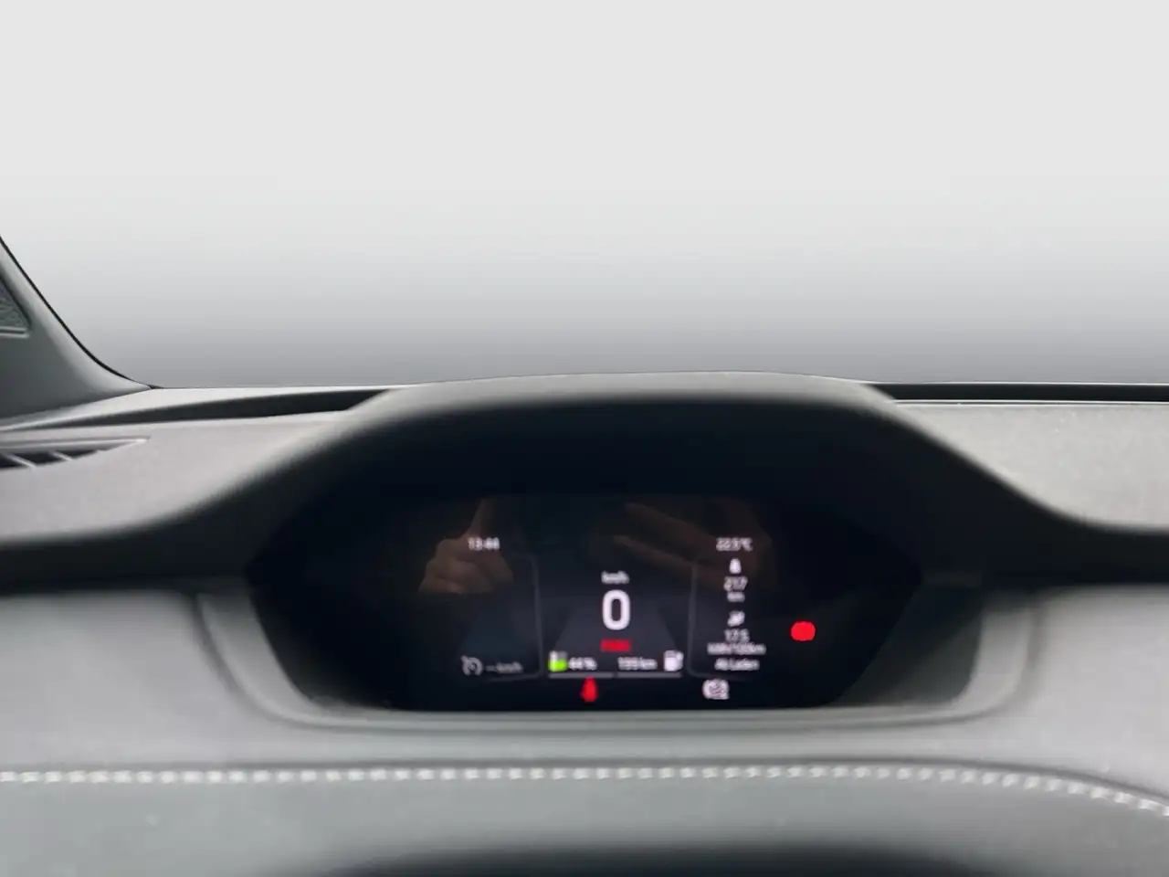 Skoda Enyaq 80x SPORTLINE 4X4 WÄRMEPUMPE CAM LM20 NAVI, миниатюра 13
