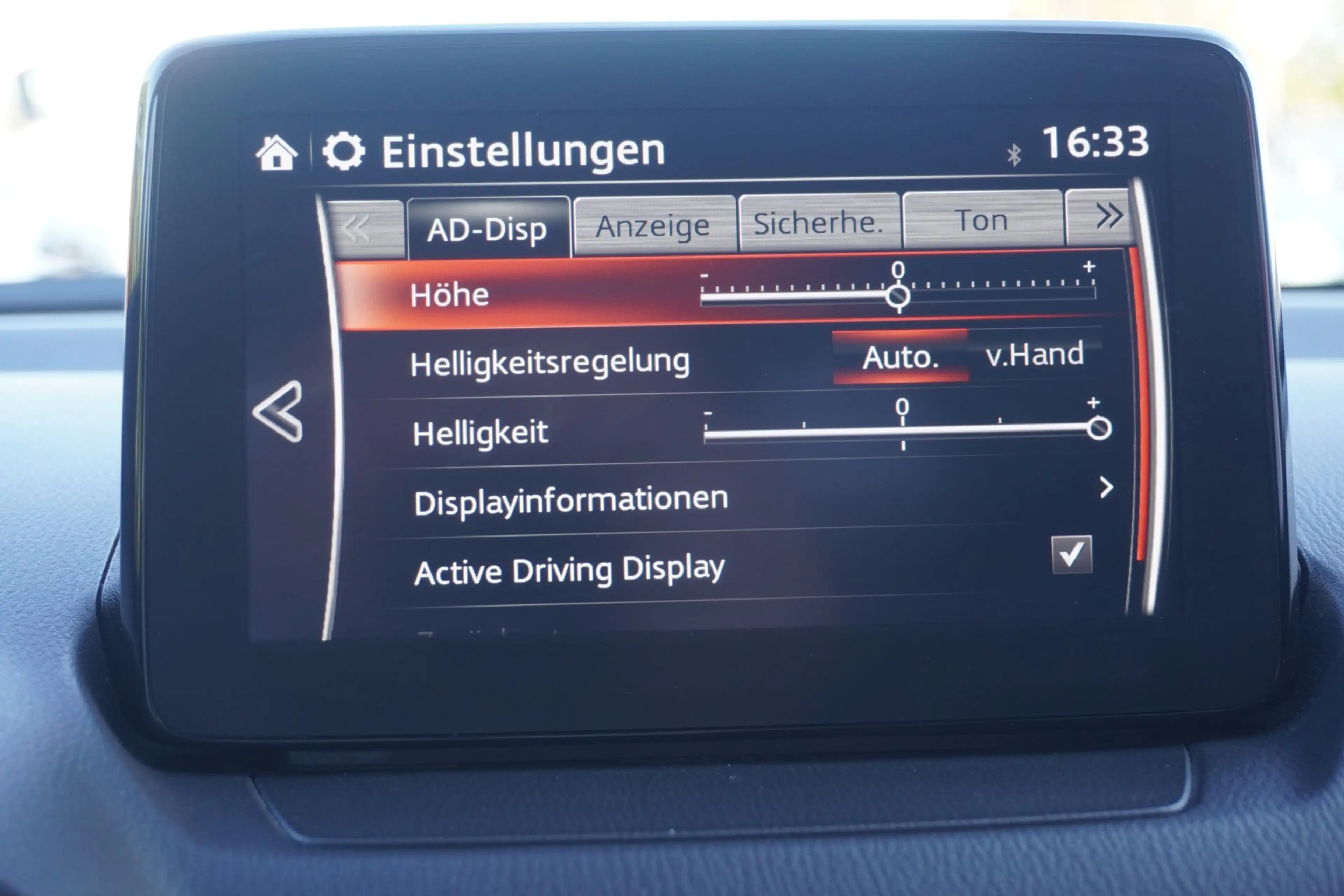 Mazda CX-3 2.0 Center-Line Navi Kamera Sitzheizung DAB — photo 16