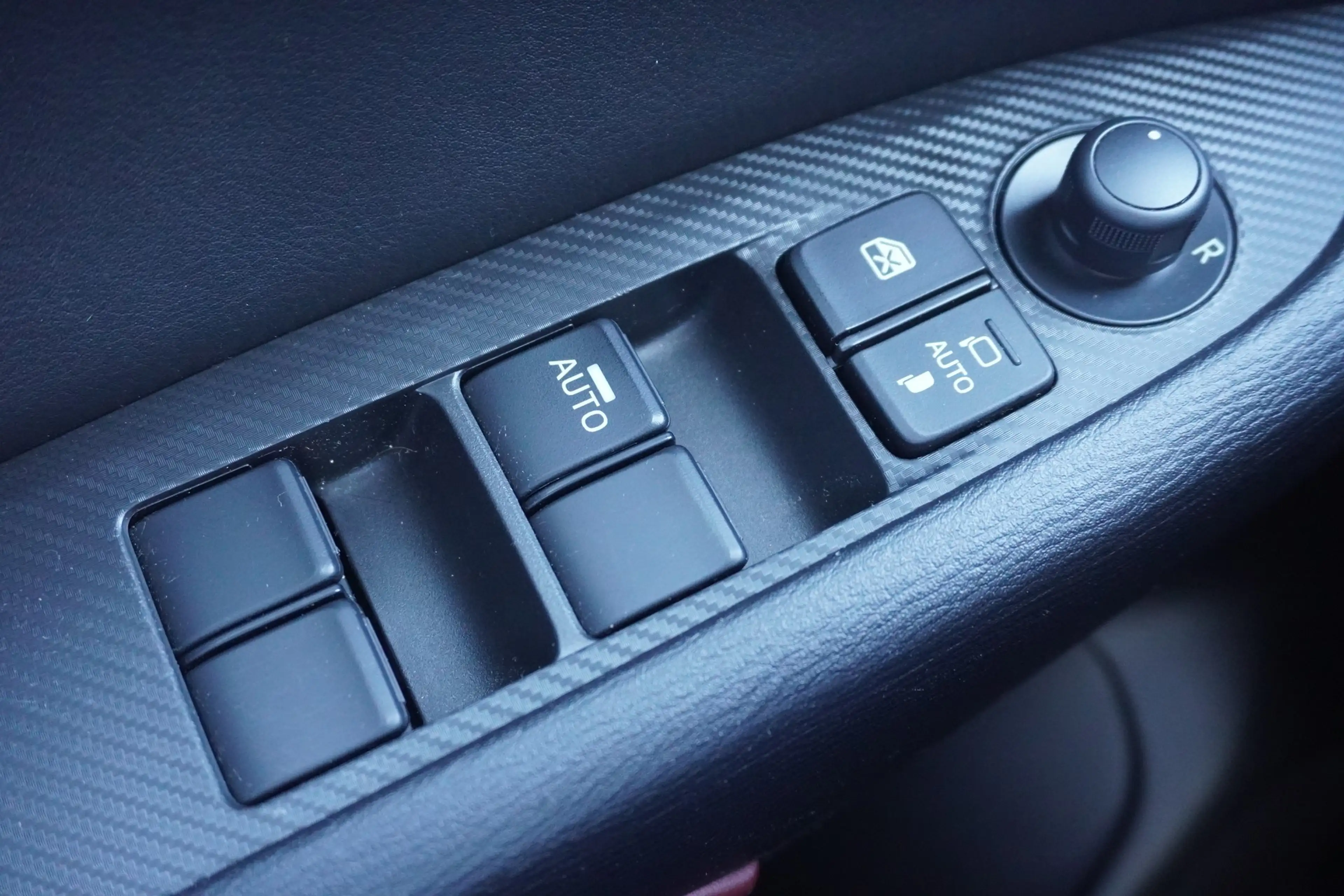 Mazda CX-3 2.0 Center-Line Navi Kamera Sitzheizung DAB — photo 29