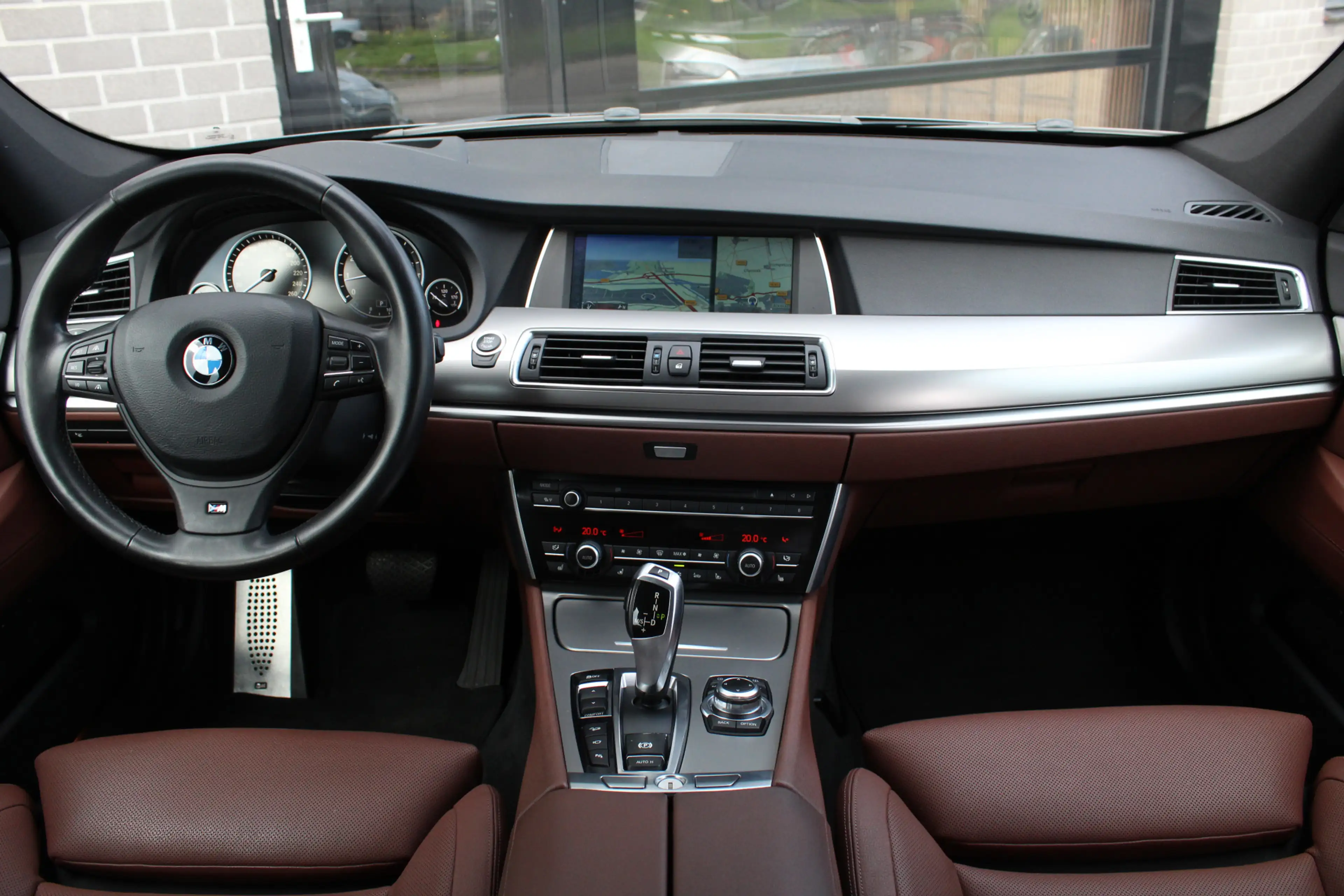 BMW 535 5-serie Gran Turismo 535xi High Executive / M Spor — photo 2