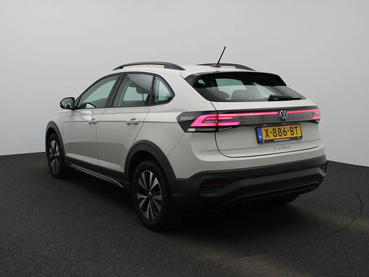 Volkswagen Taigo 1.0 TSI Life | 16 inch velgen | automaat | adaptiv Gris - 2