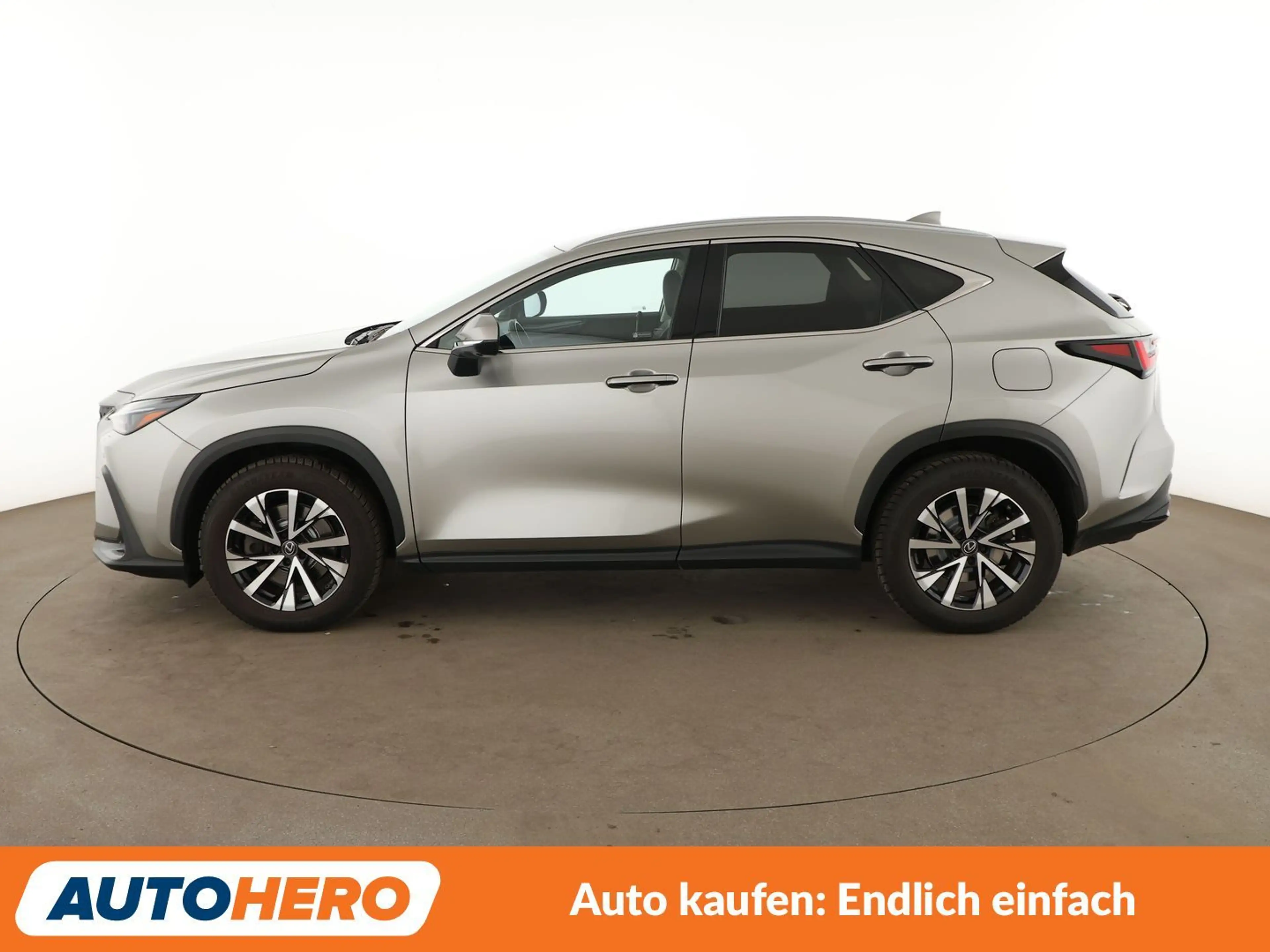 Lexus NX 450h+ NX 450h+ E-Four Aut.*NAVI*LED*ACC*360°*PDC*SHZ* — photo 3