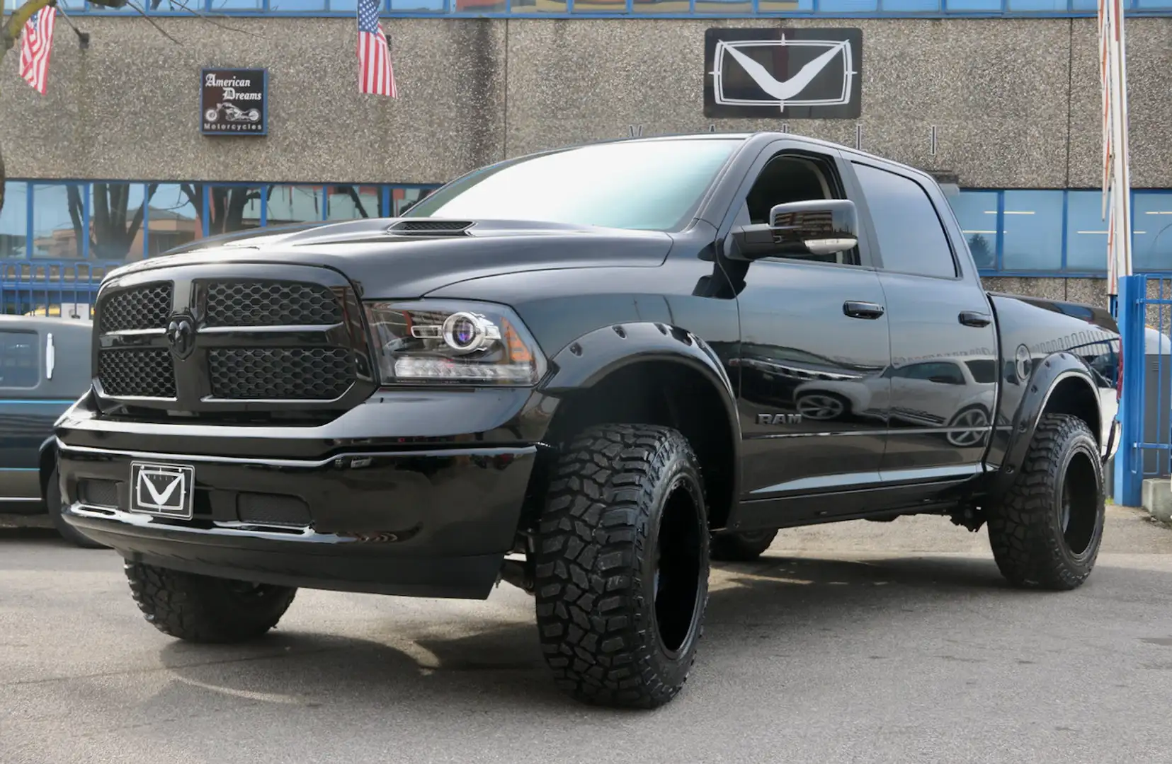 RAM 1500 ds classic custom - 1
