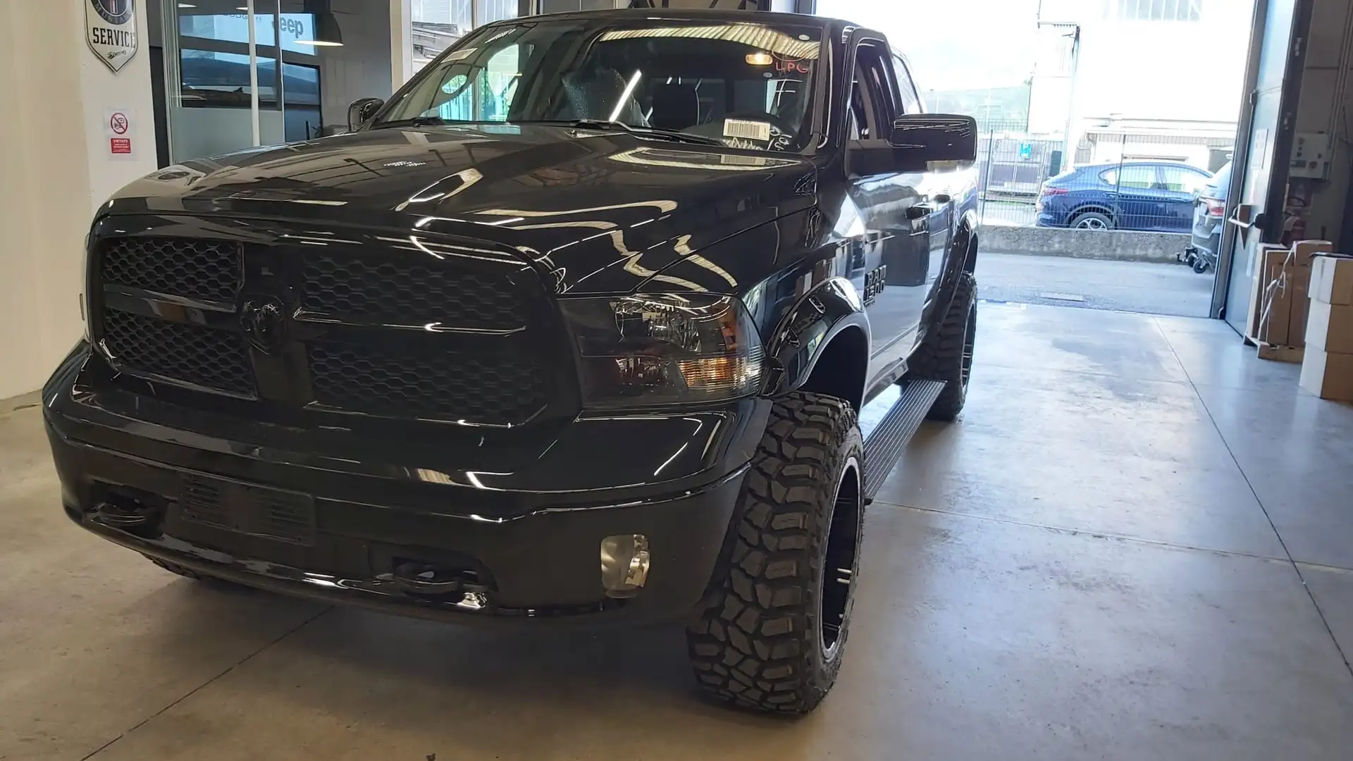 RAM 1500 ds classic custom - 1