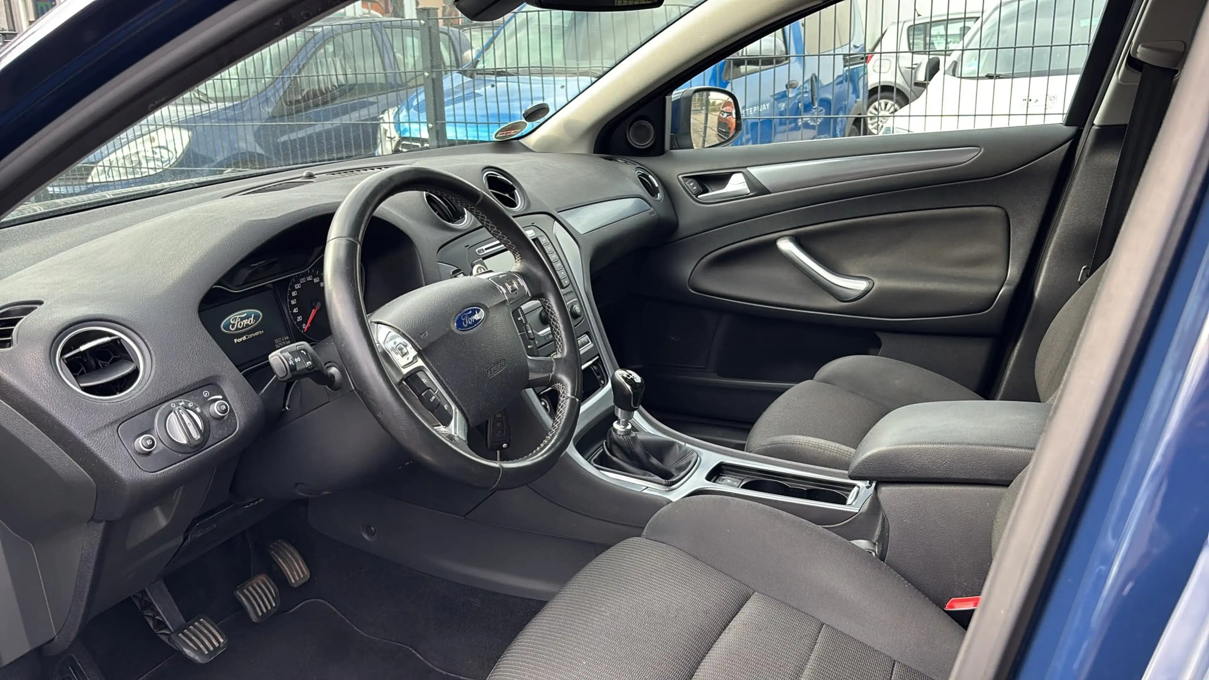 Ford Mondeo Titanium Klimaaut. Alu. Nav. PDC. Euro5 — photo 8