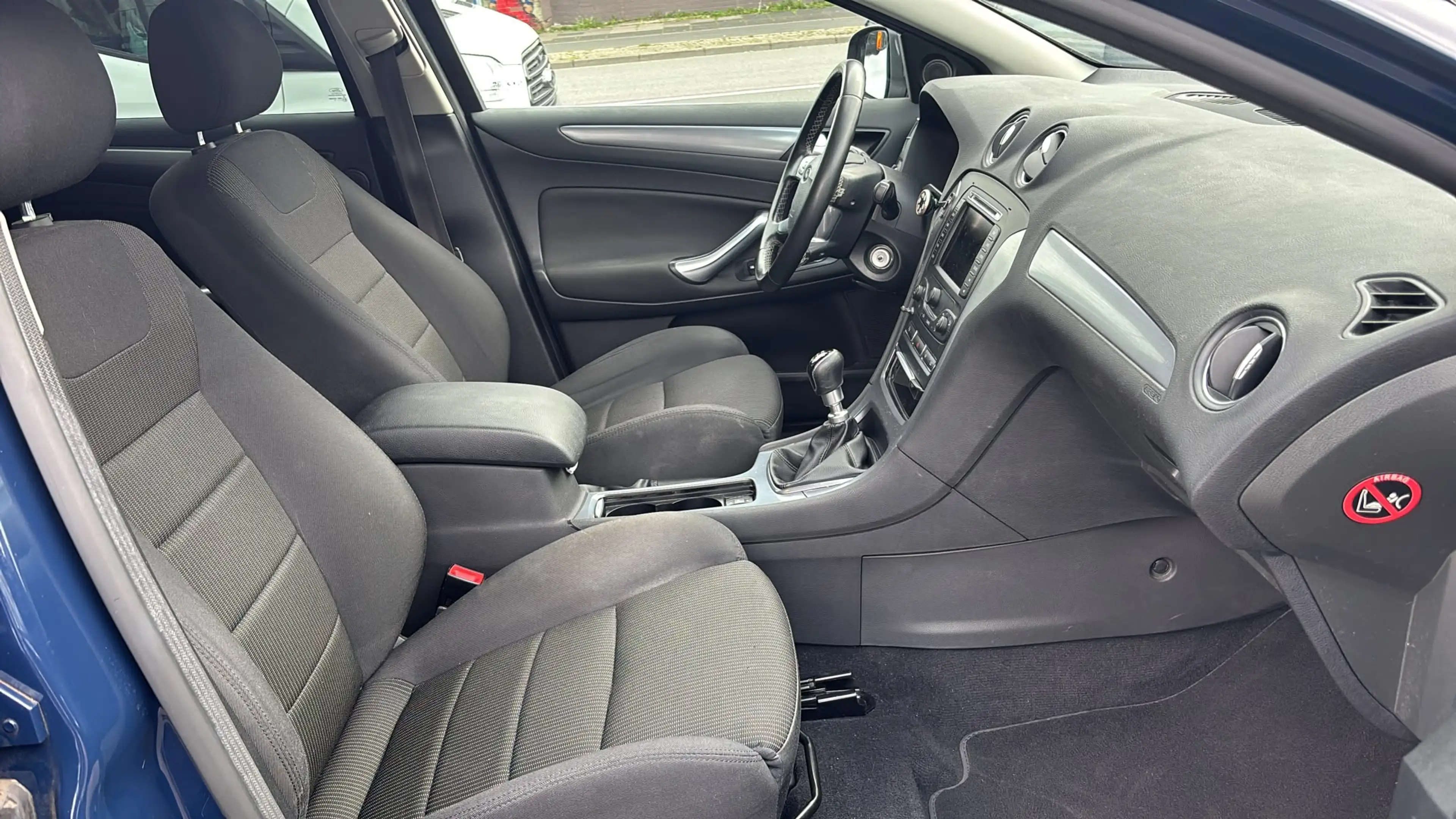 Ford Mondeo Titanium Klimaaut. Alu. Nav. PDC. Euro5 — photo 12
